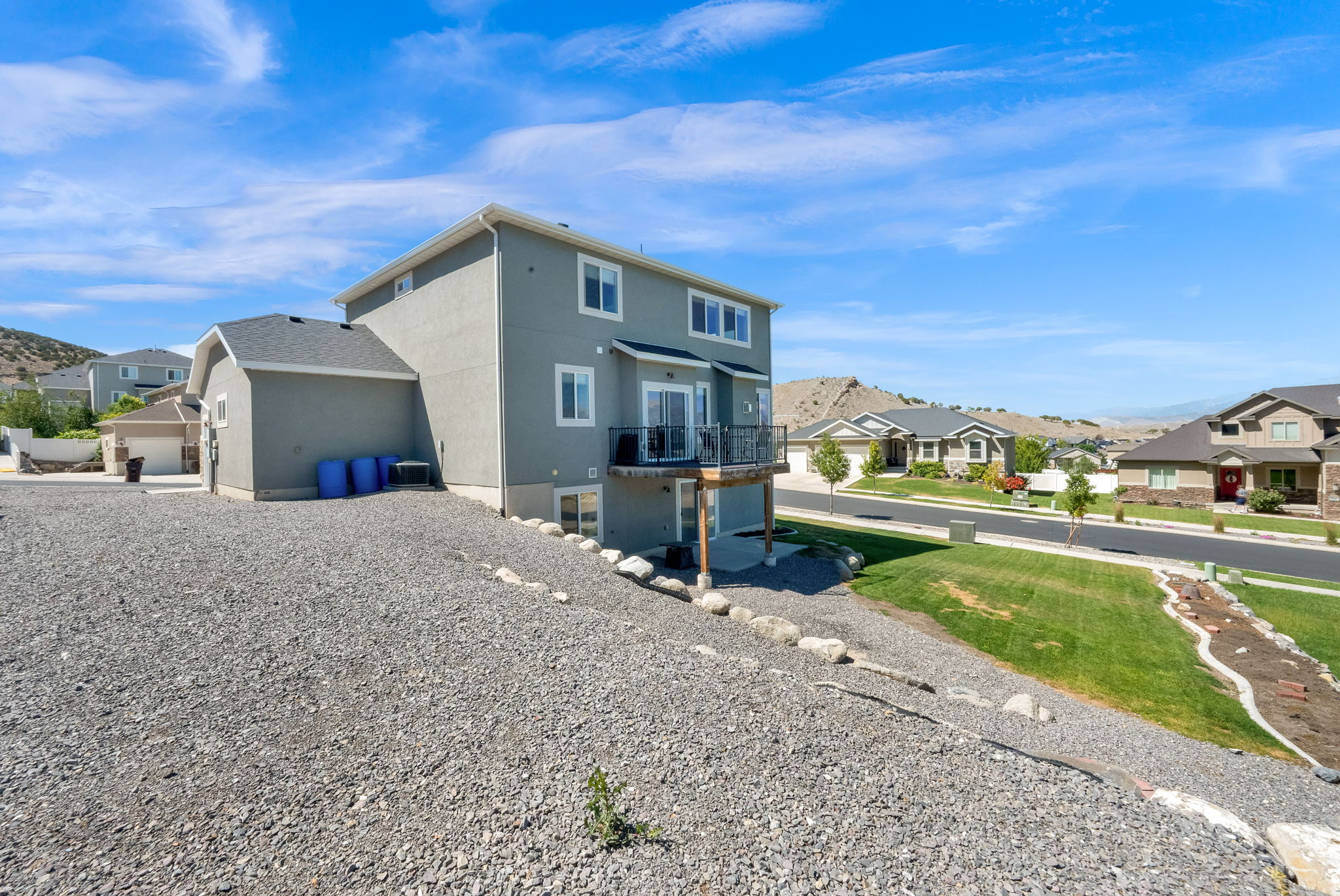 RIDGE - Residential