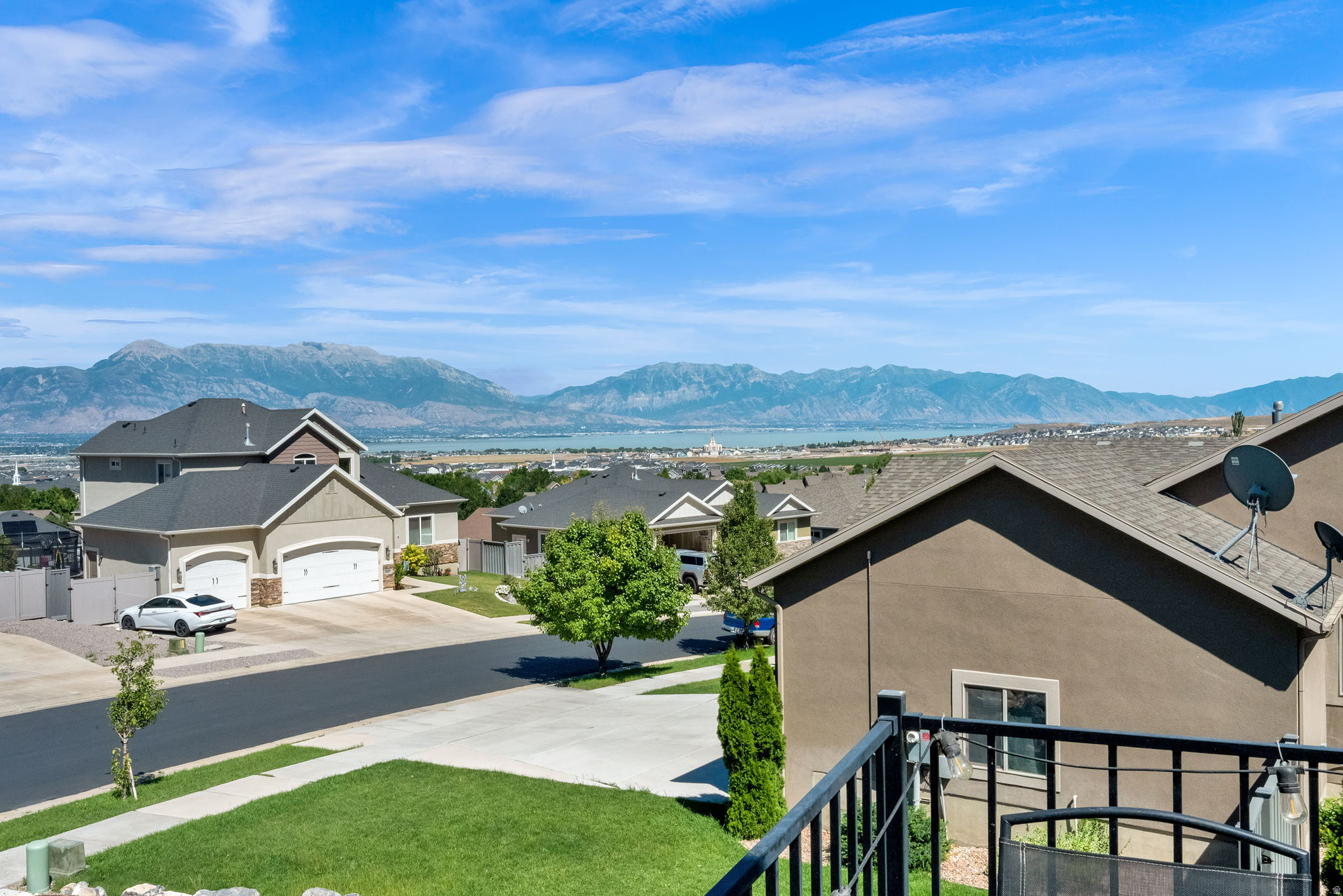 RIDGE - Residential