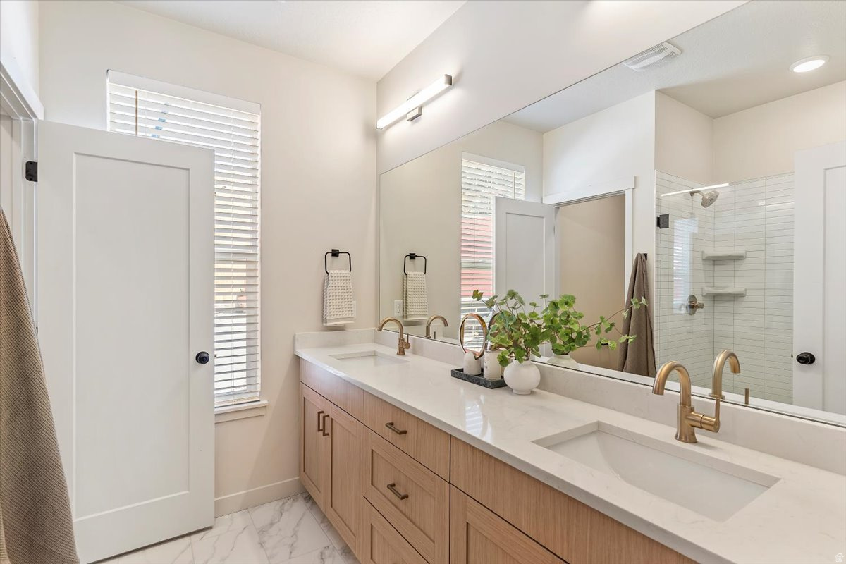 CLIFTON PLACE TOWNHOMES - Residential