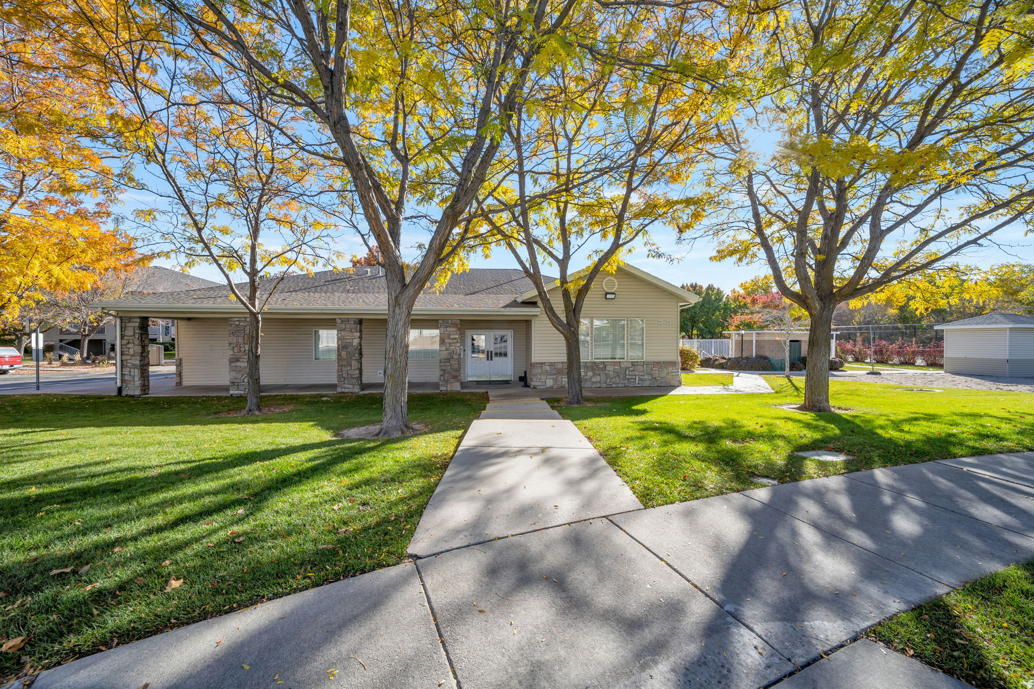 RIVER RUN - Residential