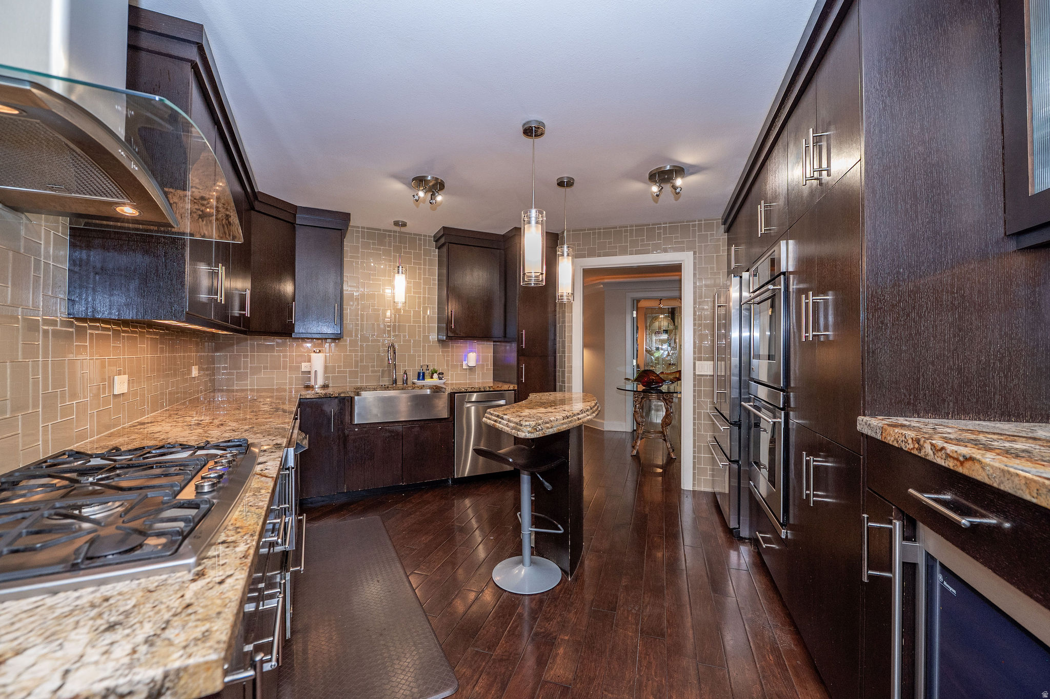 OAKCREST GARDENS - Residential