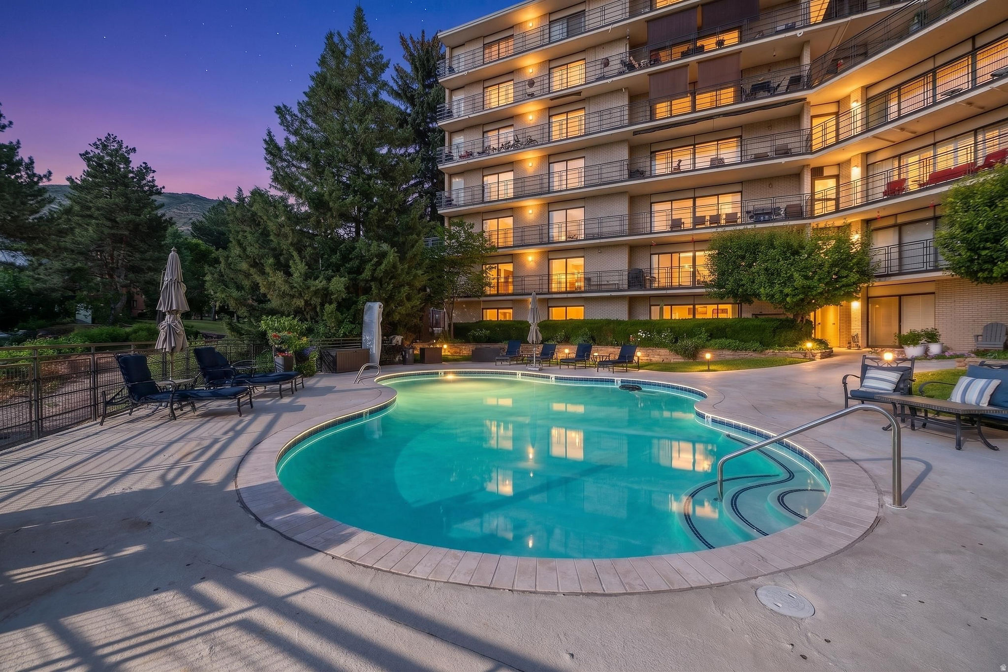 OAKCREST GARDENS - Residential