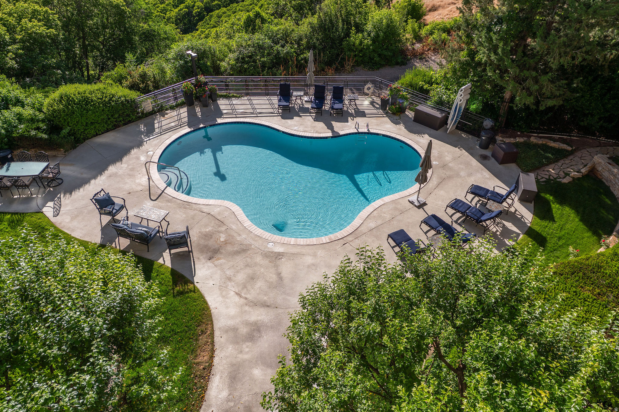 OAKCREST GARDENS - Residential