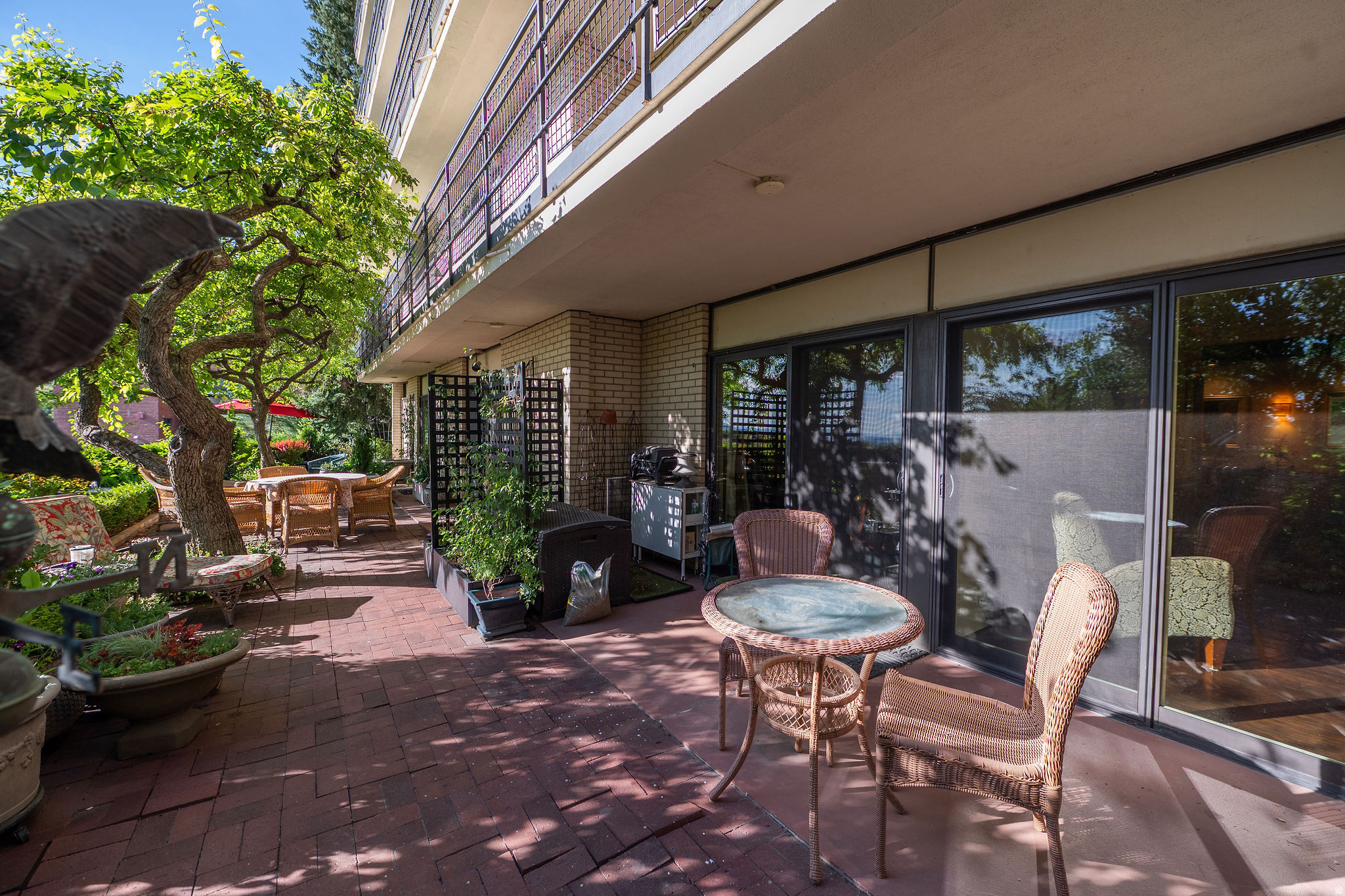 OAKCREST GARDENS - Residential