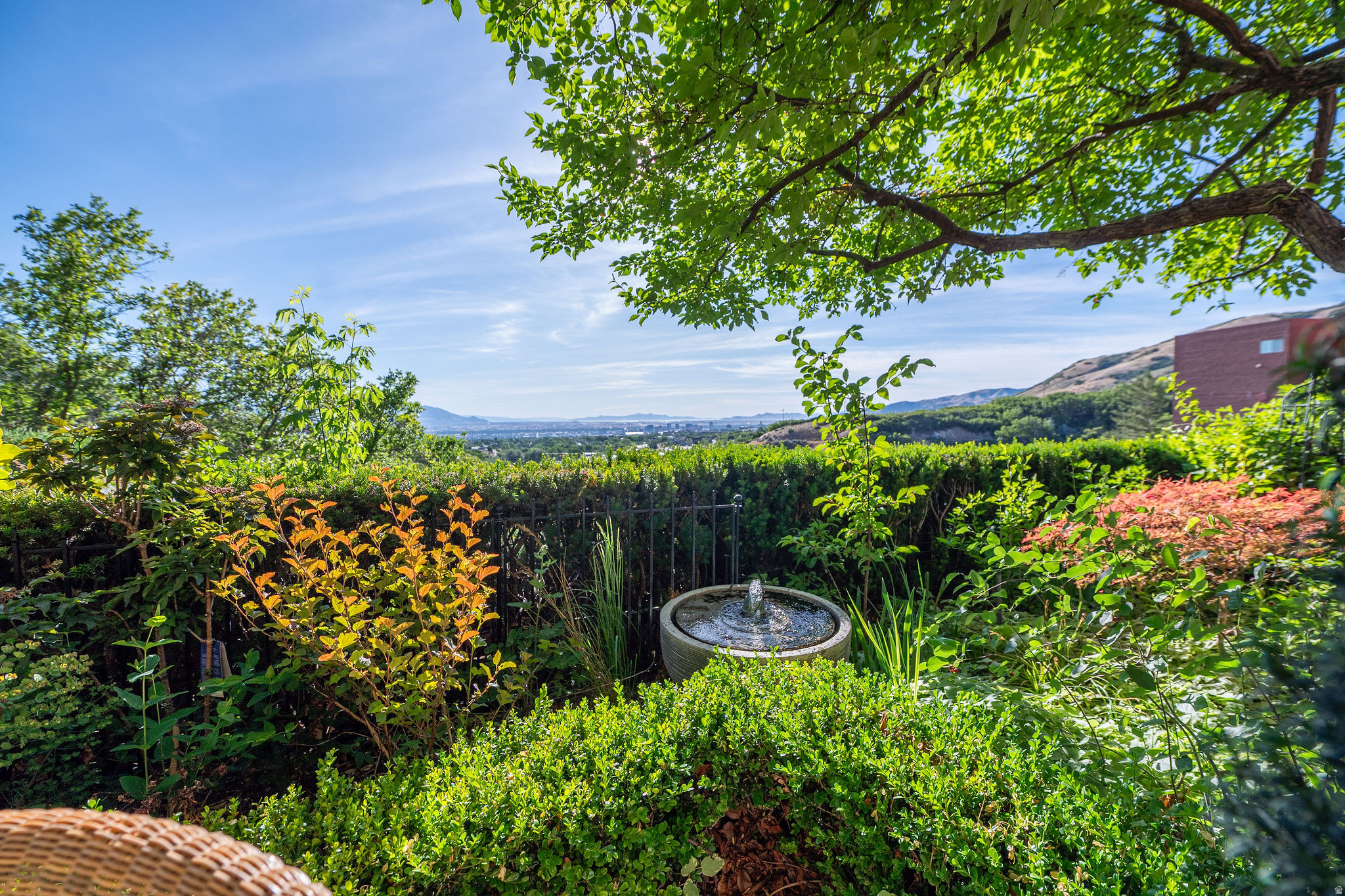 OAKCREST GARDENS - Residential