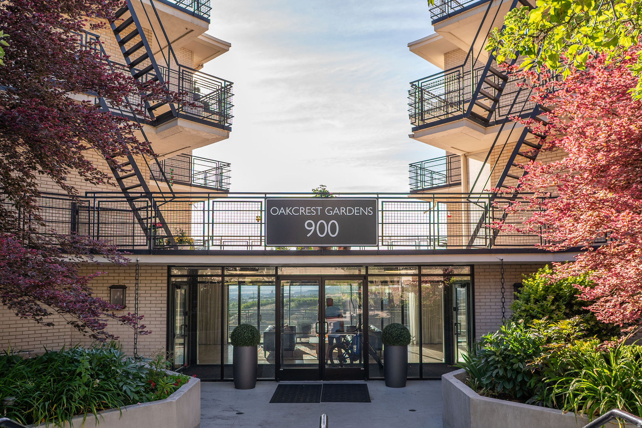 OAKCREST GARDENS - Residential