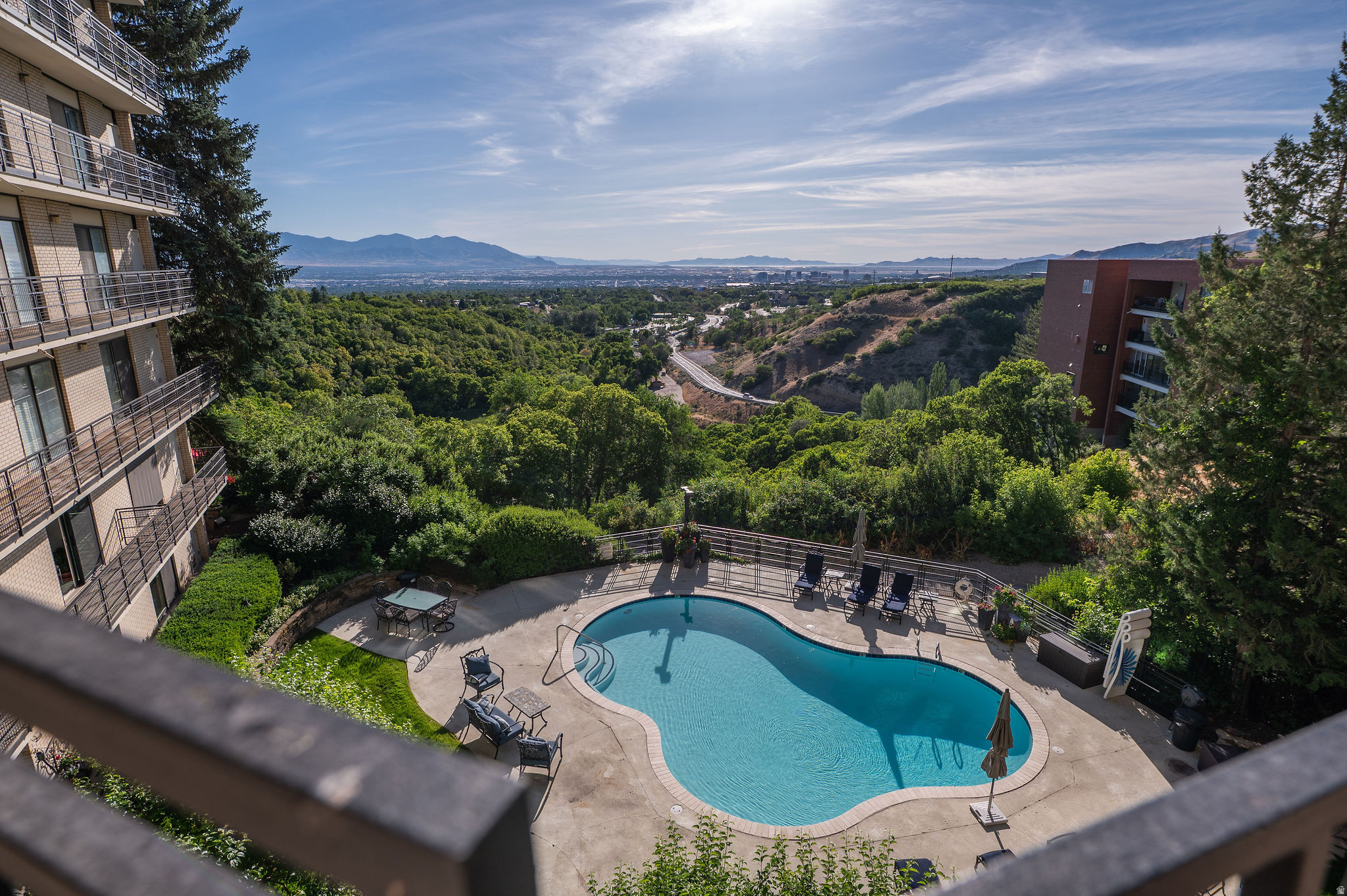 OAKCREST GARDENS - Residential