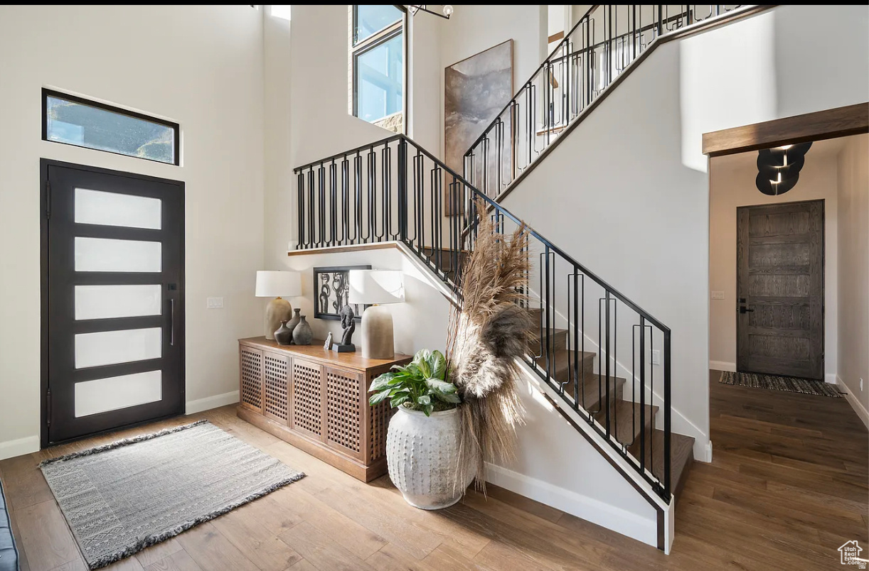 SUMMIT CREEK - Residential