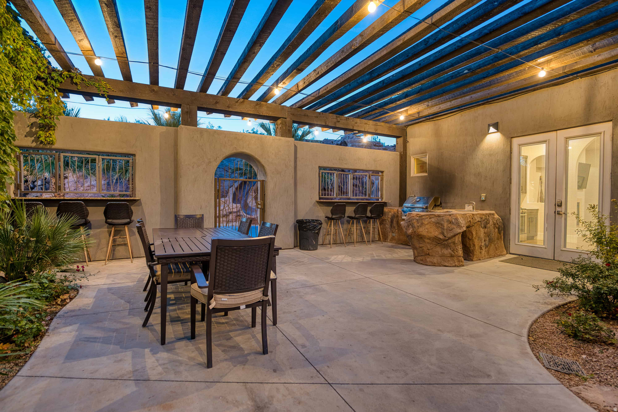 ADOBE HILLS - Residential