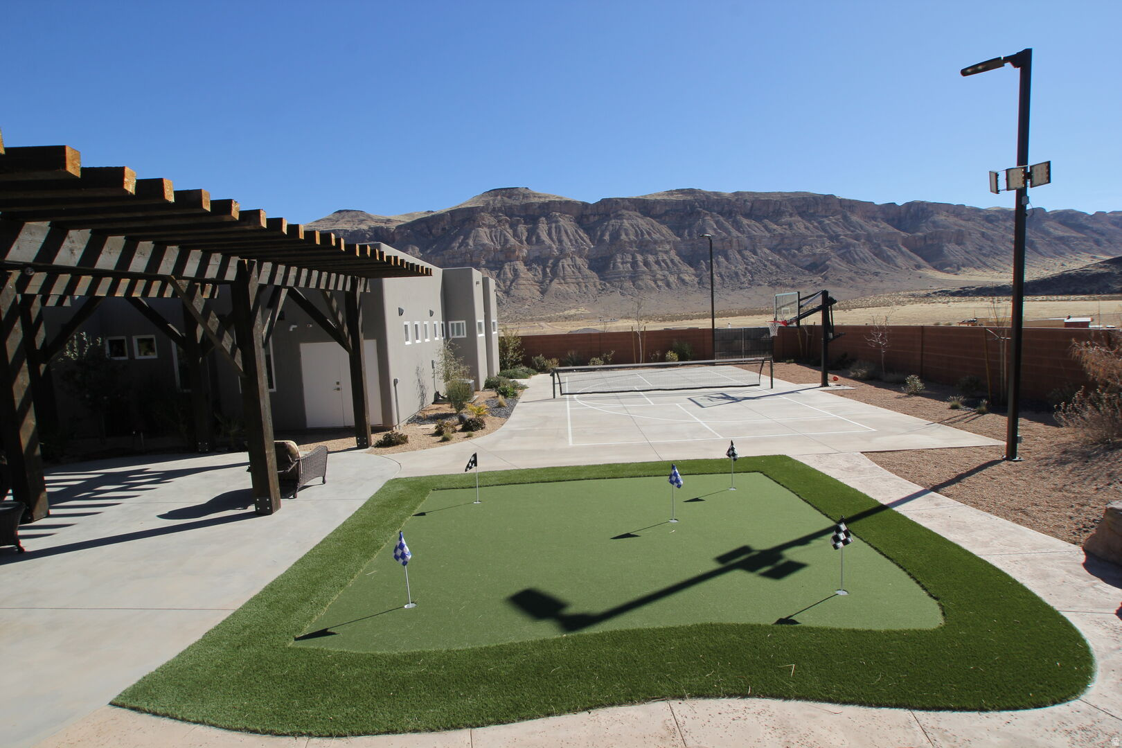 ADOBE HILLS - Residential