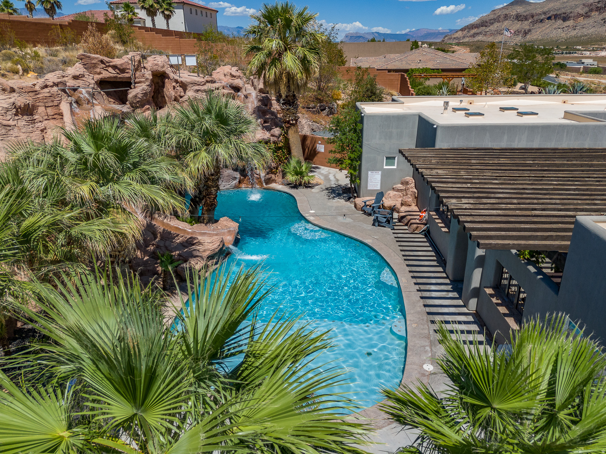 ADOBE HILLS - Residential