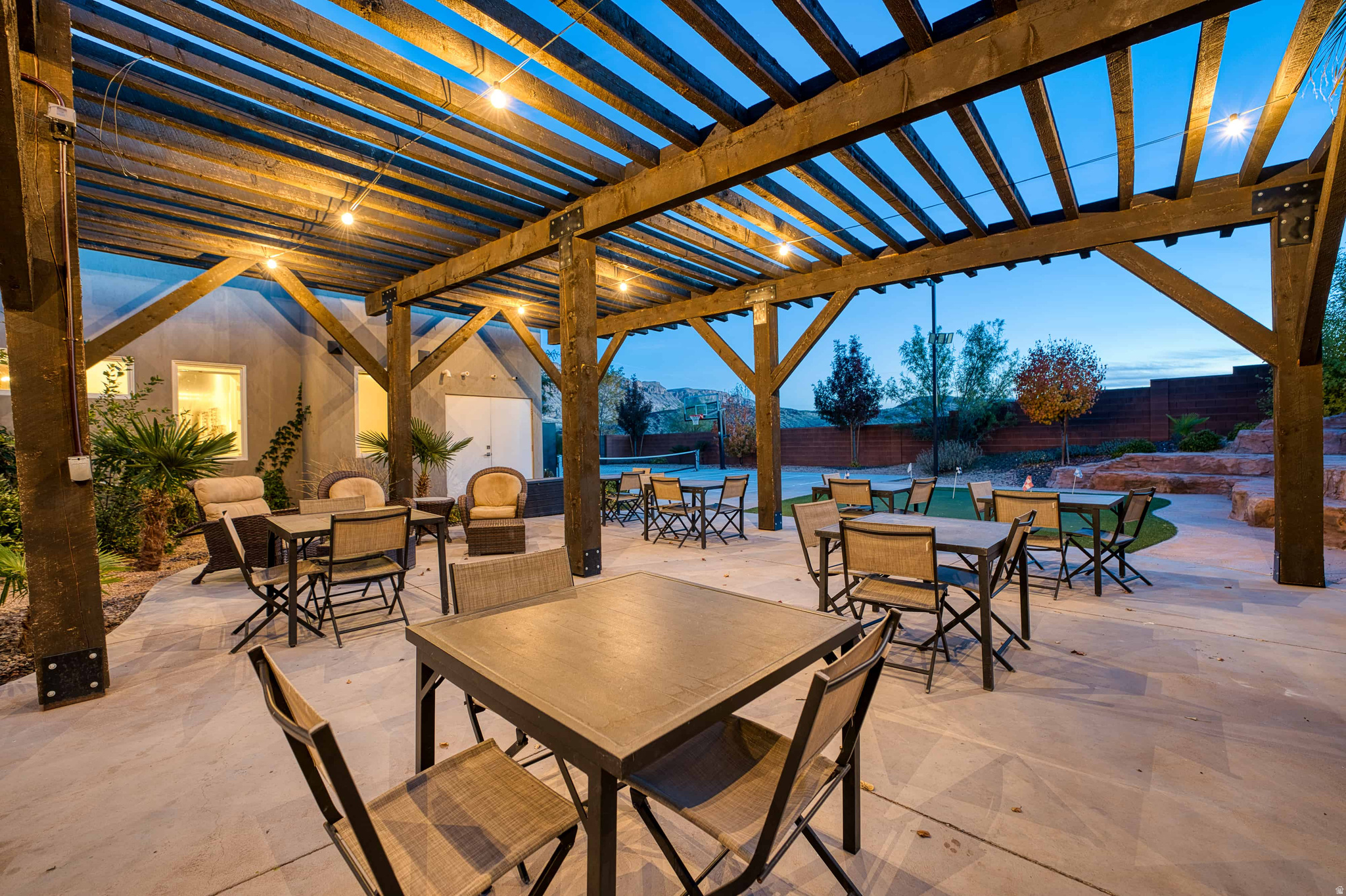 ADOBE HILLS - Residential