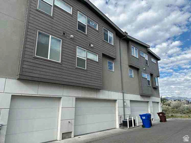 ROOFTOPS AT 78 HUNDRED TOWNHOMES - Residential