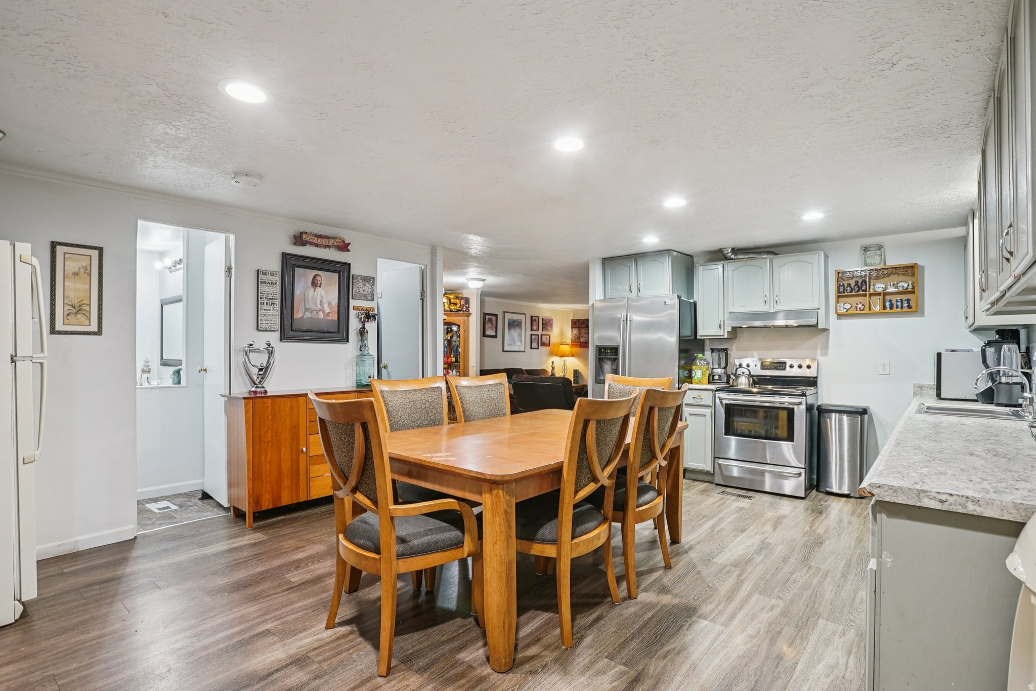 MAJESTIC MEADOWS - Residential