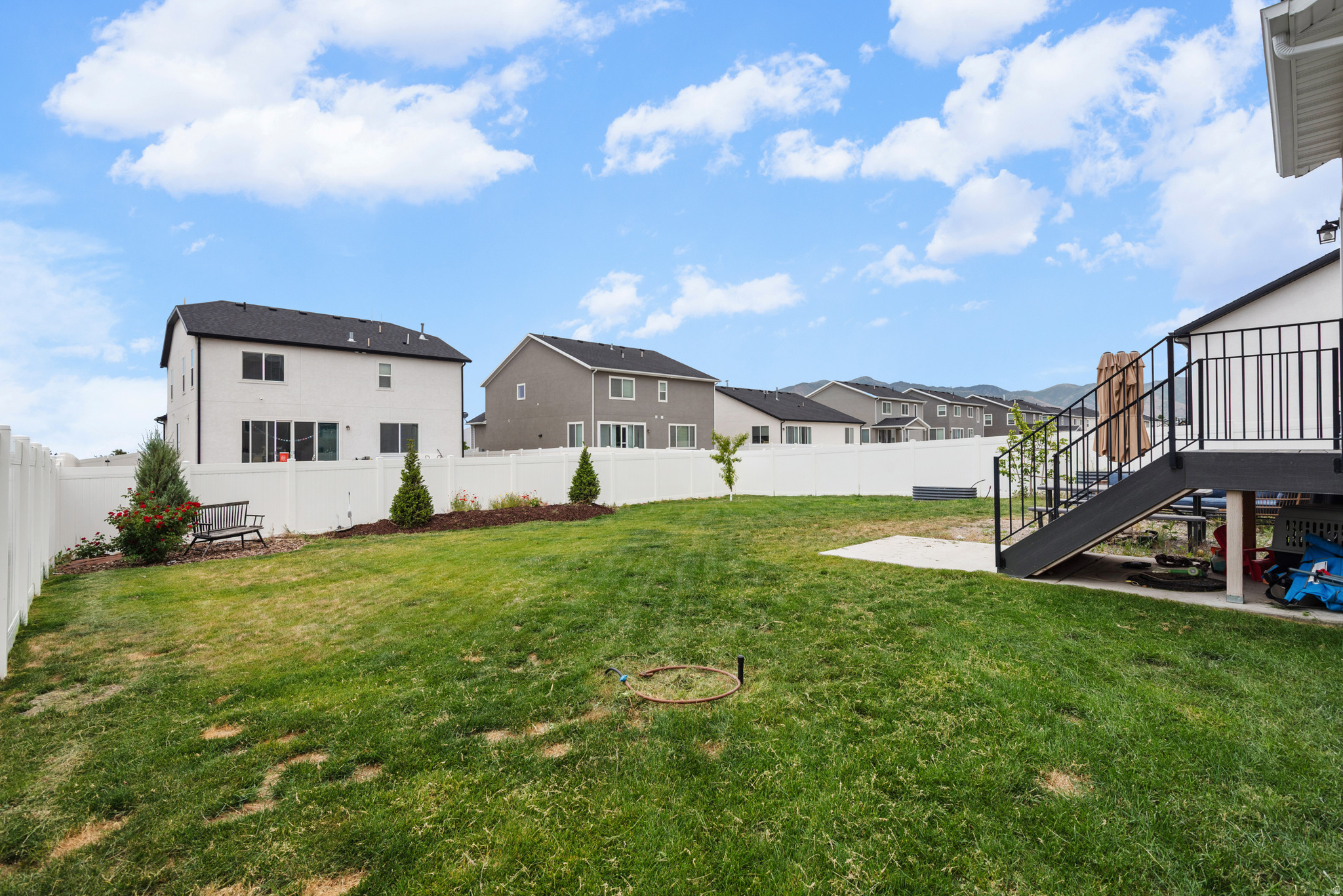 LEXINGTON GREENS - Residential
