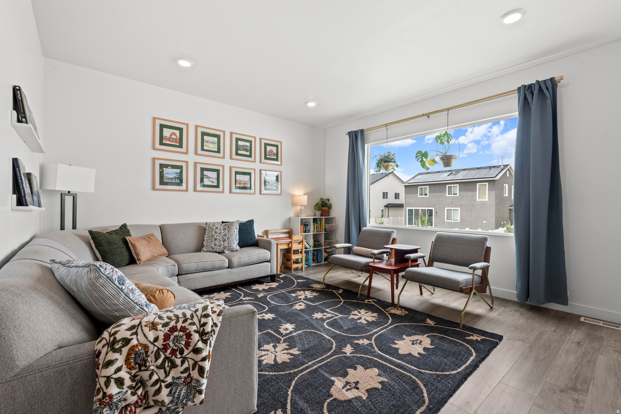 LEXINGTON GREENS - Residential