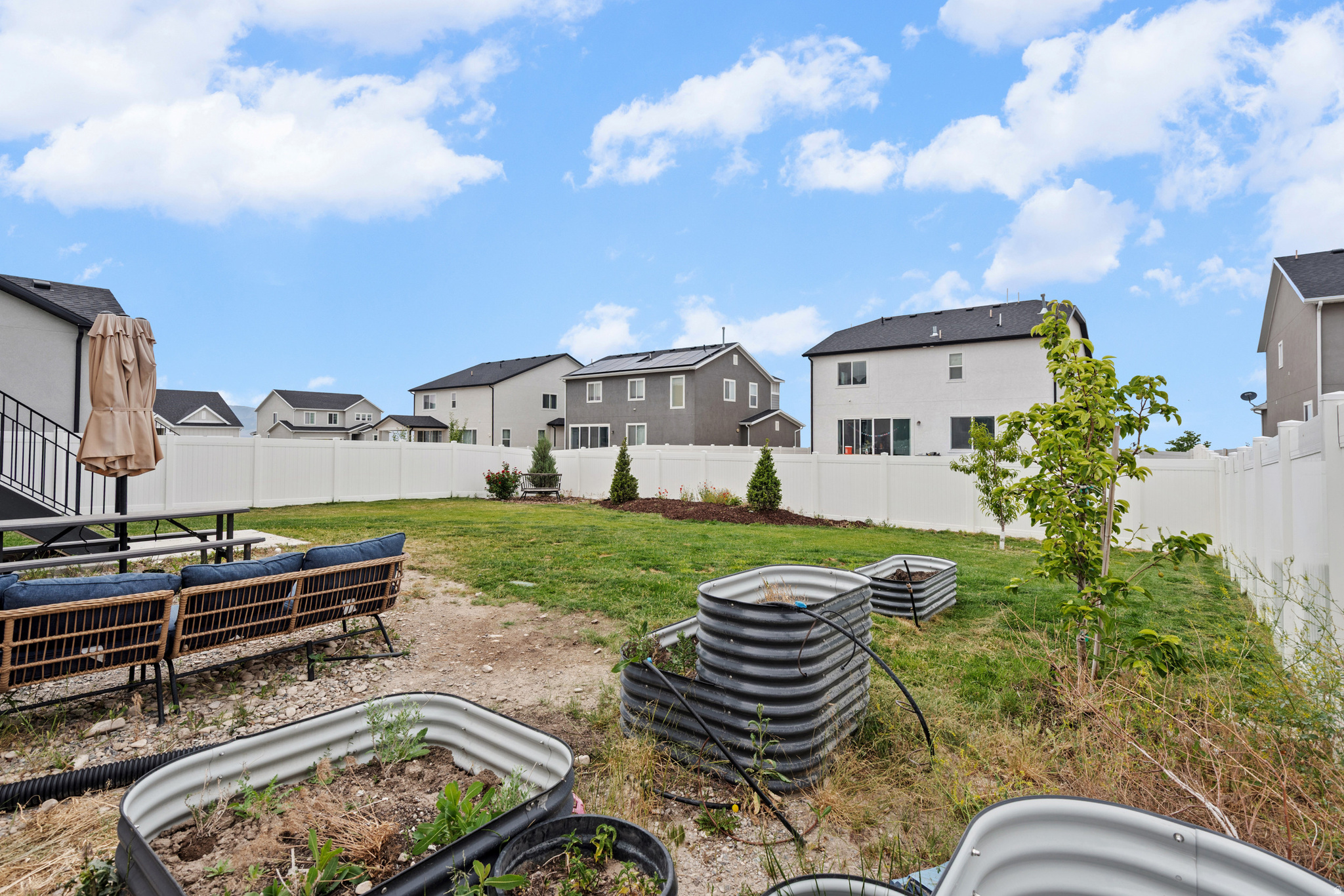 LEXINGTON GREENS - Residential
