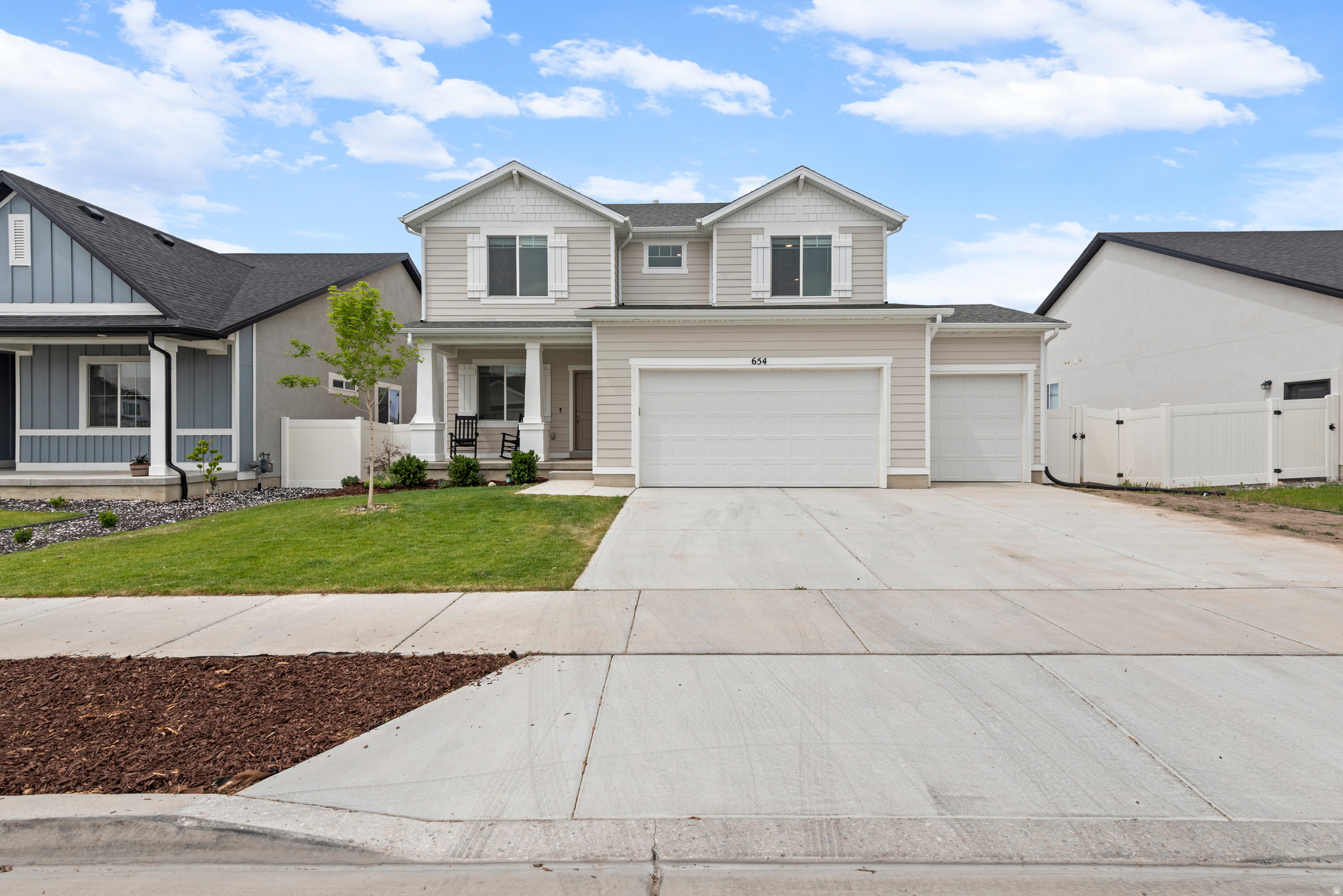 LEXINGTON GREENS - Residential
