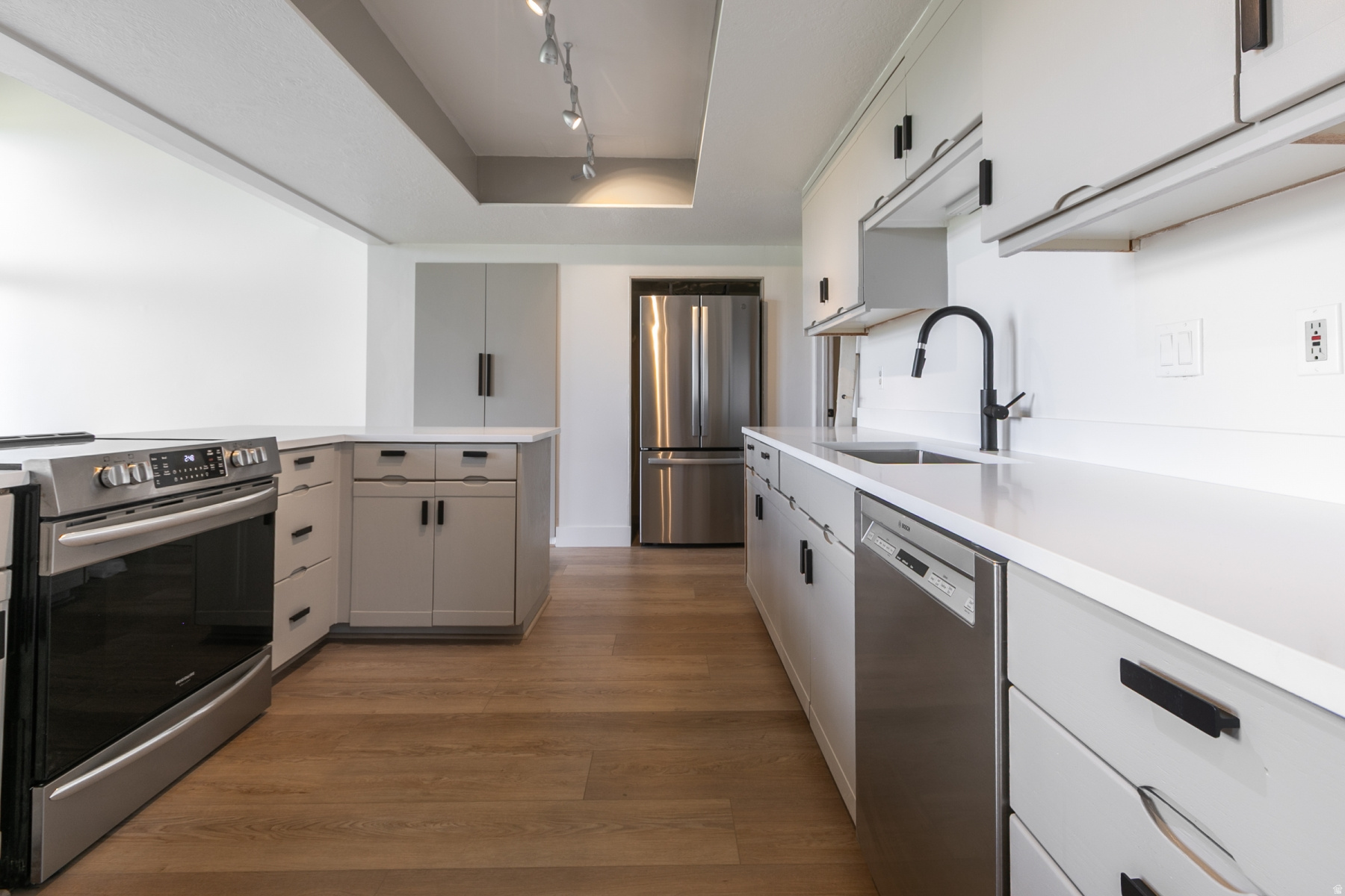 PARK WEST VILLAGE SUB - Residential Lease