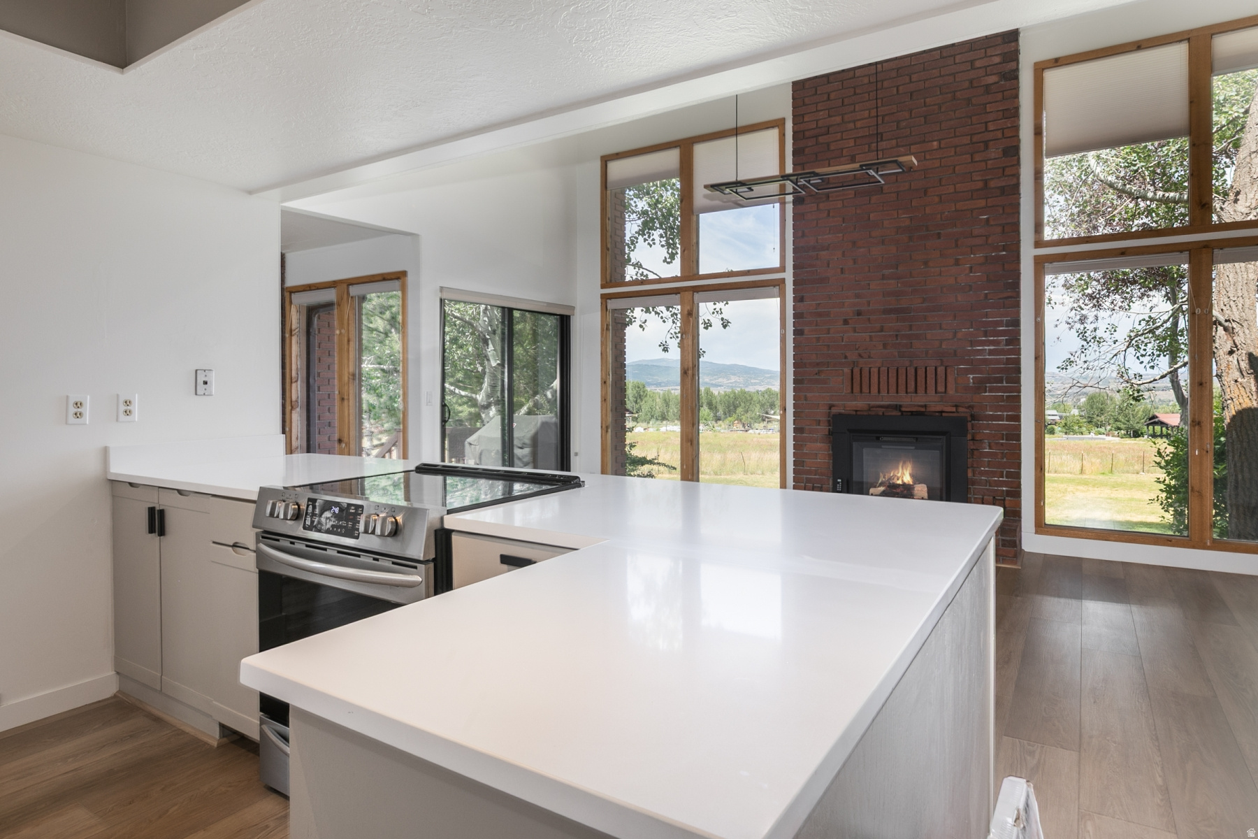 PARK WEST VILLAGE SUB - Residential Lease