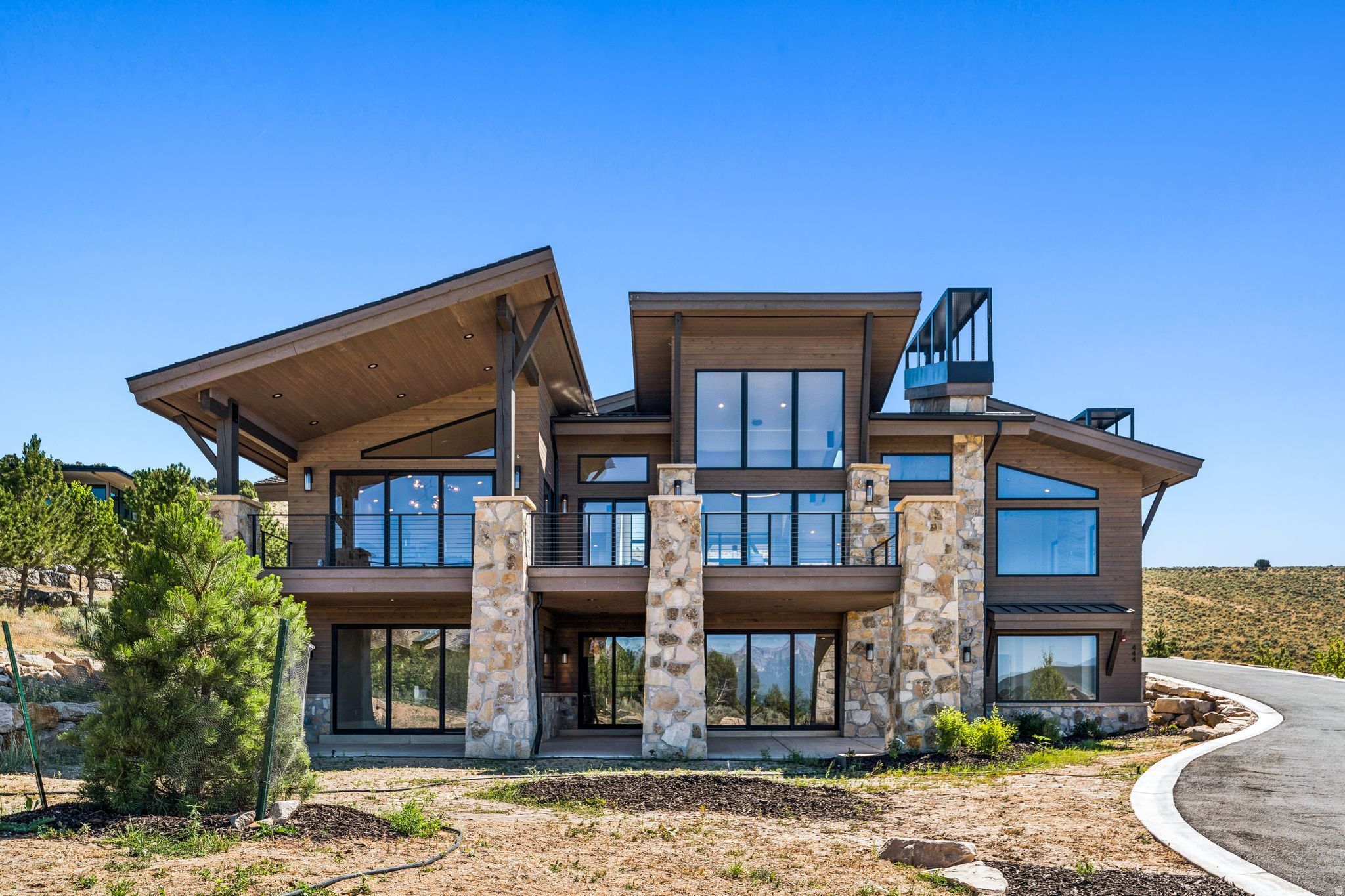 RED LEDGES - Residential