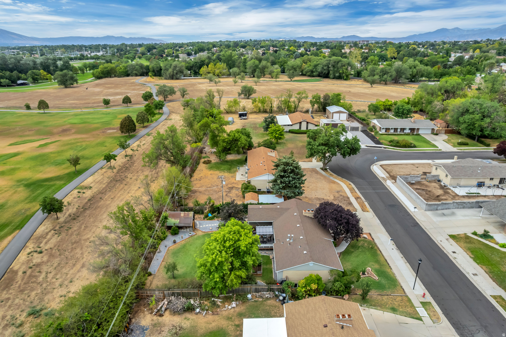 MIDWEST ESTATES - Residential
