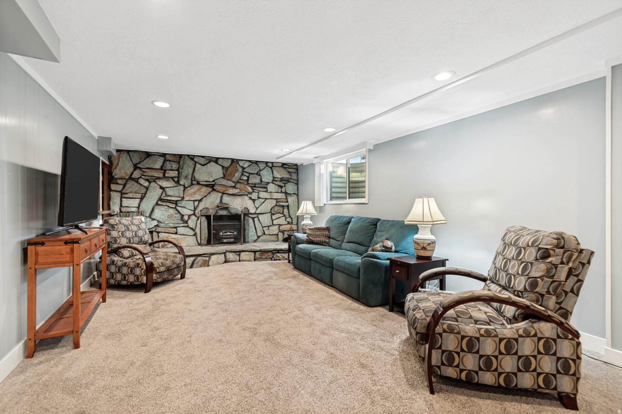 MIDWEST ESTATES - Residential