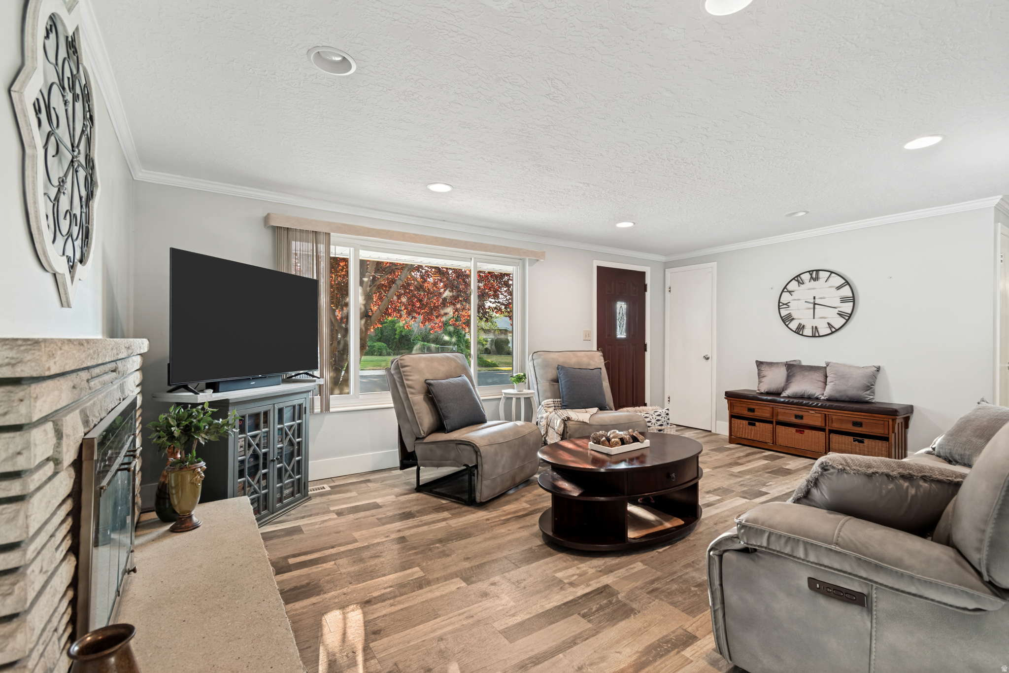 MIDWEST ESTATES - Residential