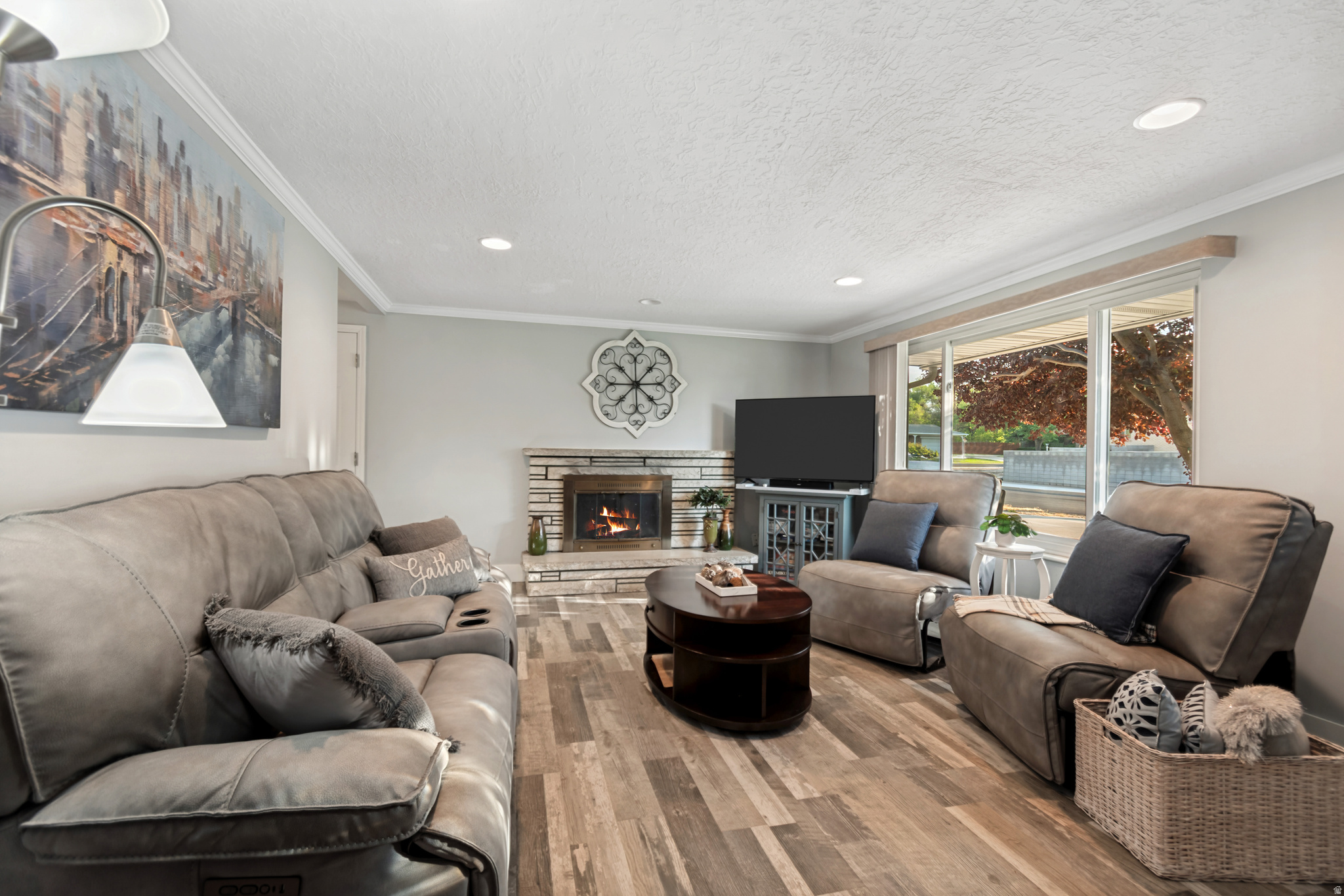 MIDWEST ESTATES - Residential