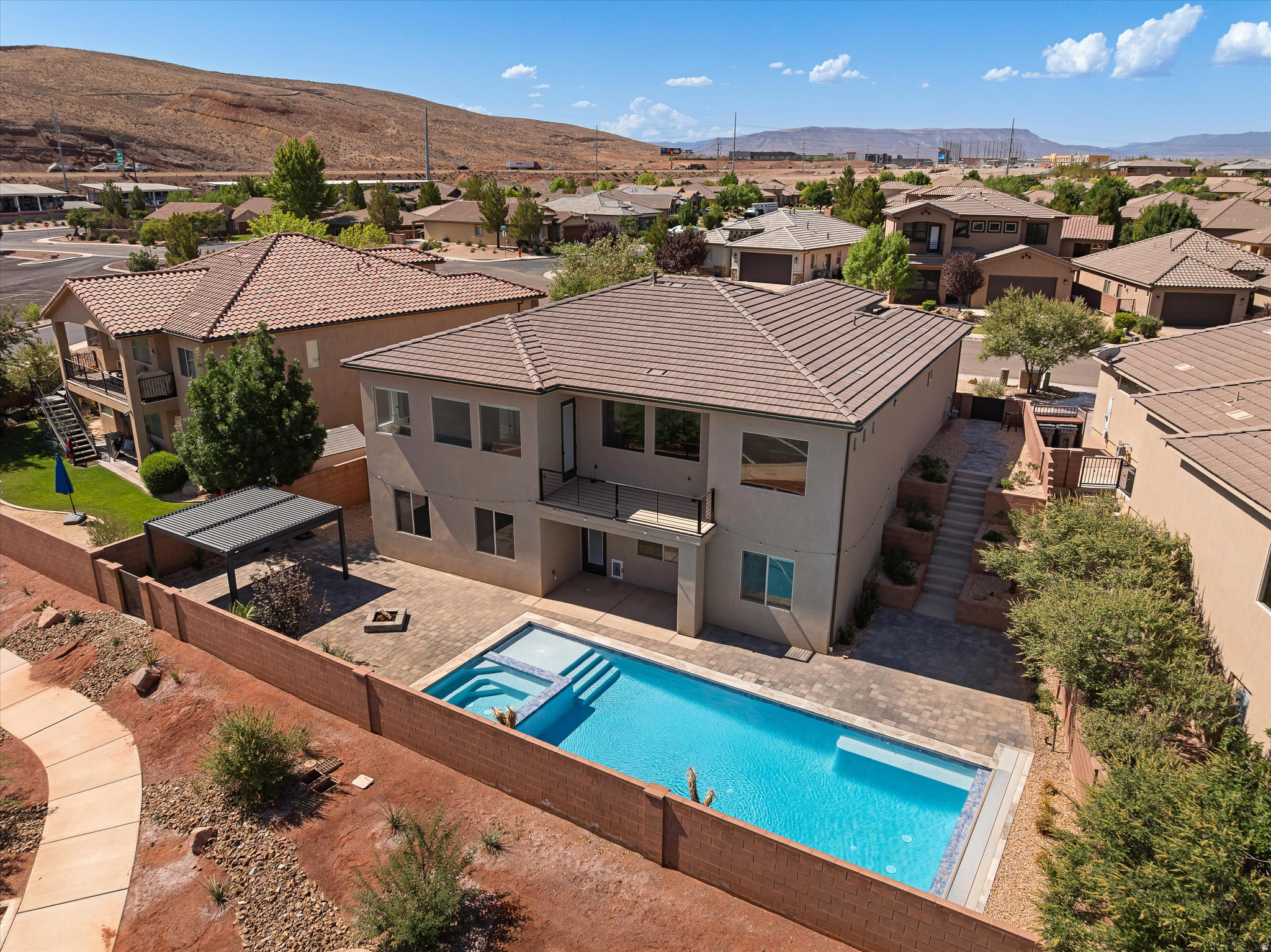 LAS COLINAS PH 3 - Residential