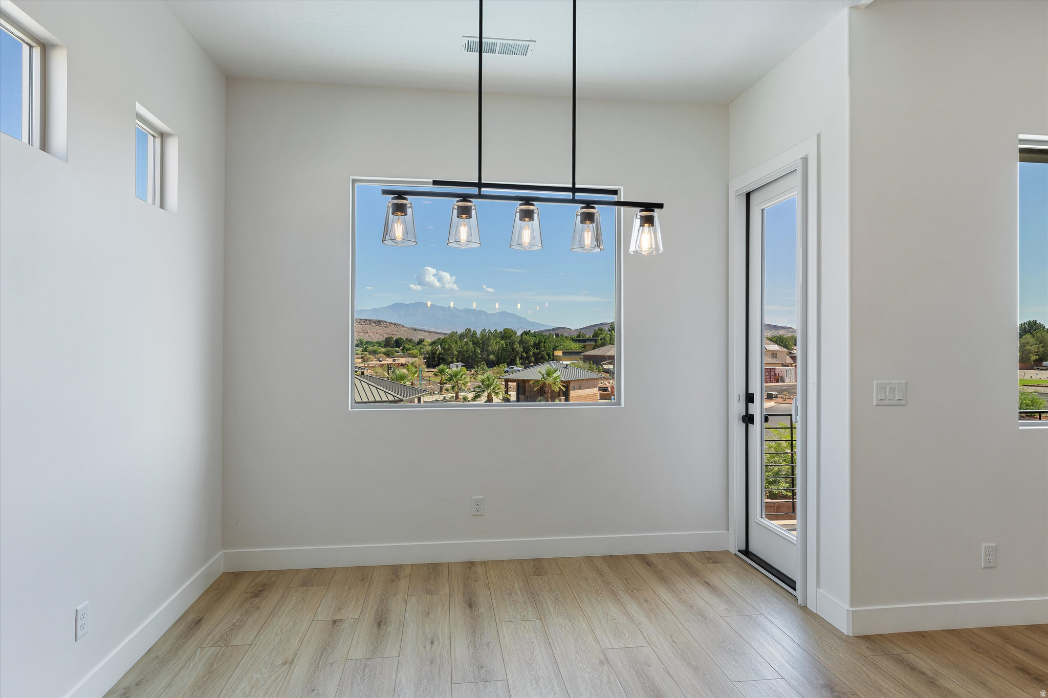 LAS COLINAS PH 3 - Residential