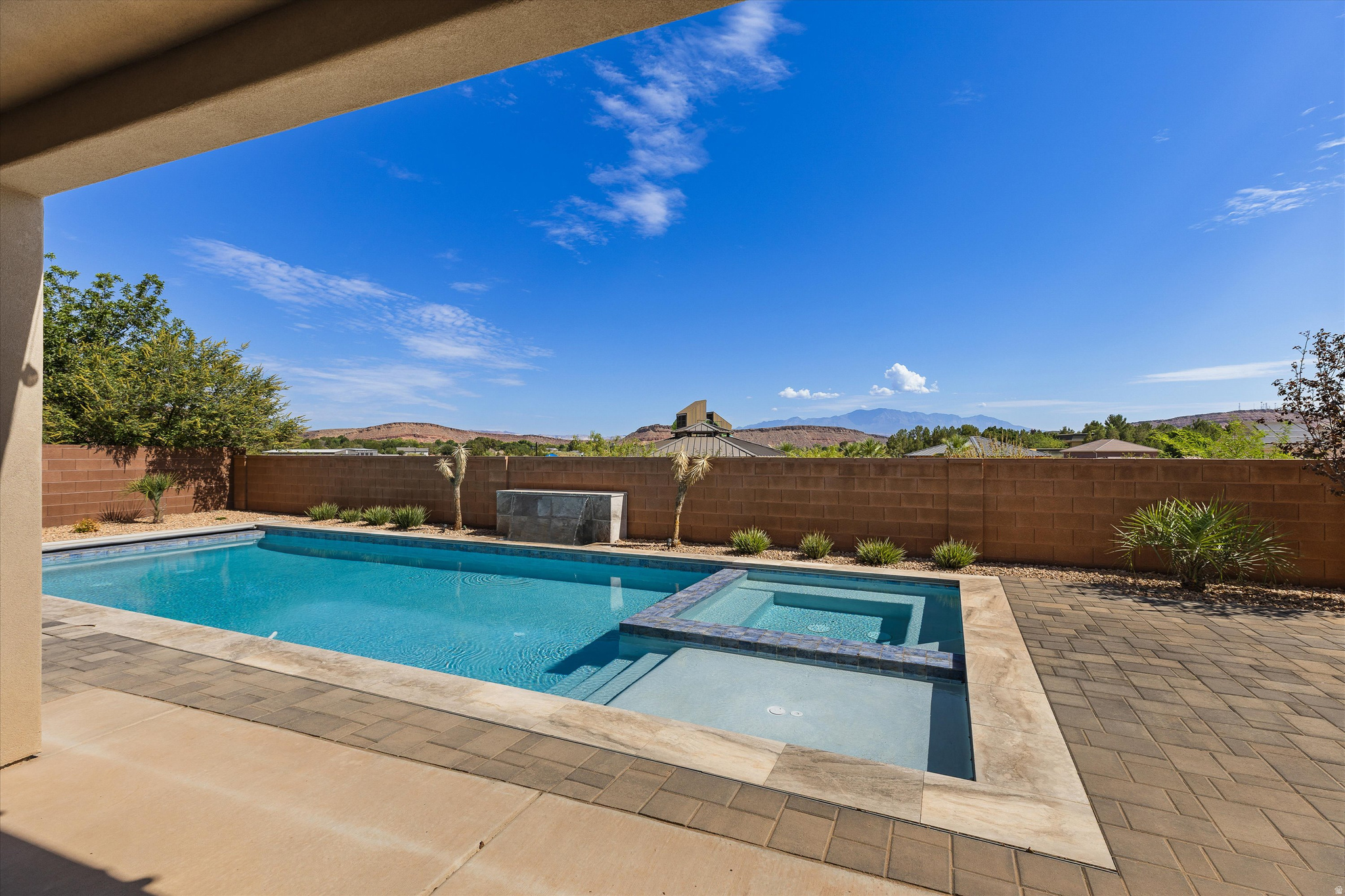 LAS COLINAS PH 3 - Residential