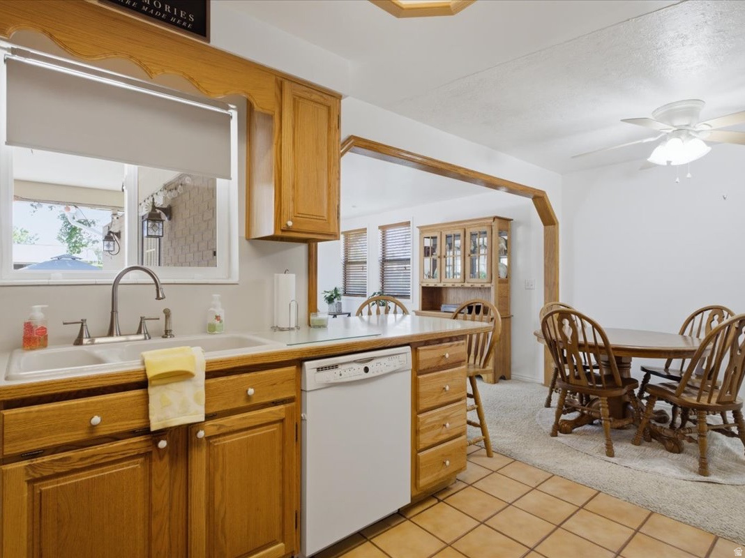 COLONY WEST - Residential