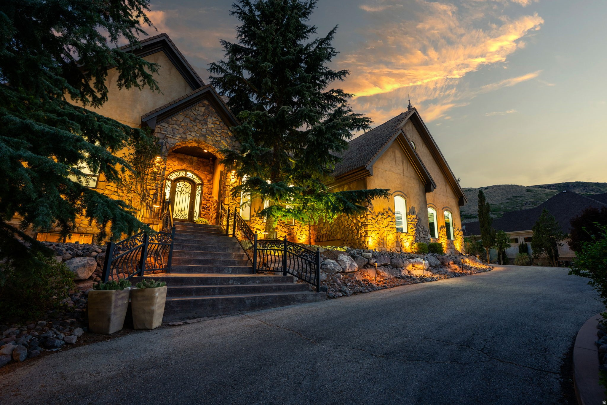 HERRIMAN HEIGHTS - Residential