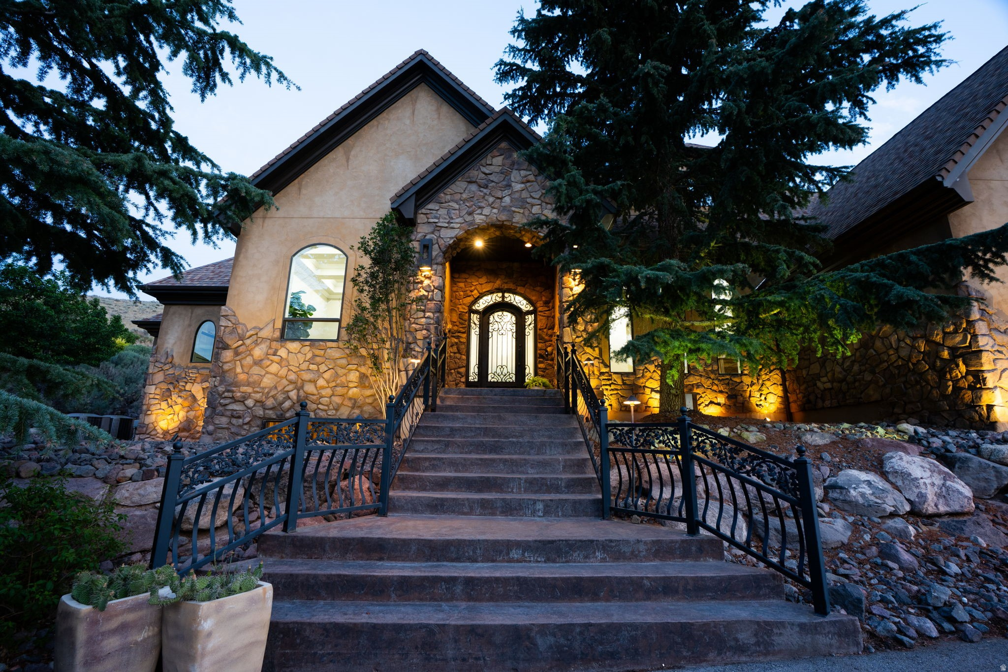 HERRIMAN HEIGHTS - Residential