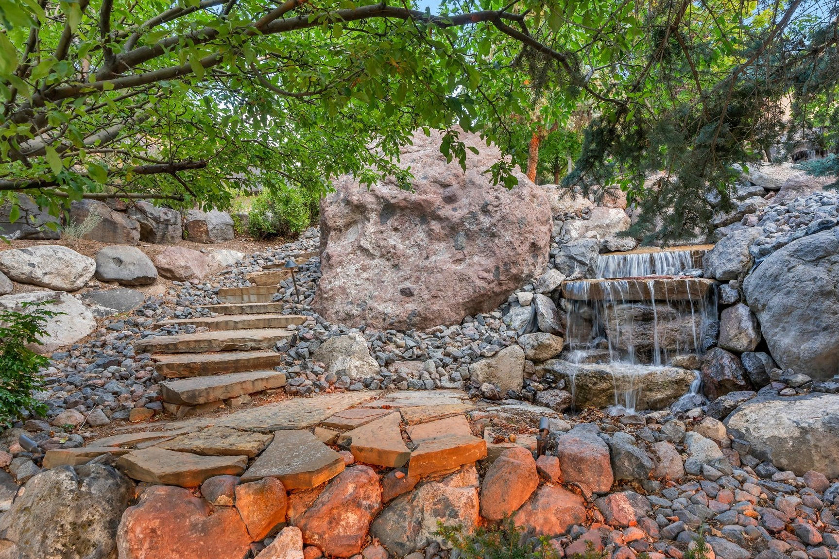 HERRIMAN HEIGHTS - Residential