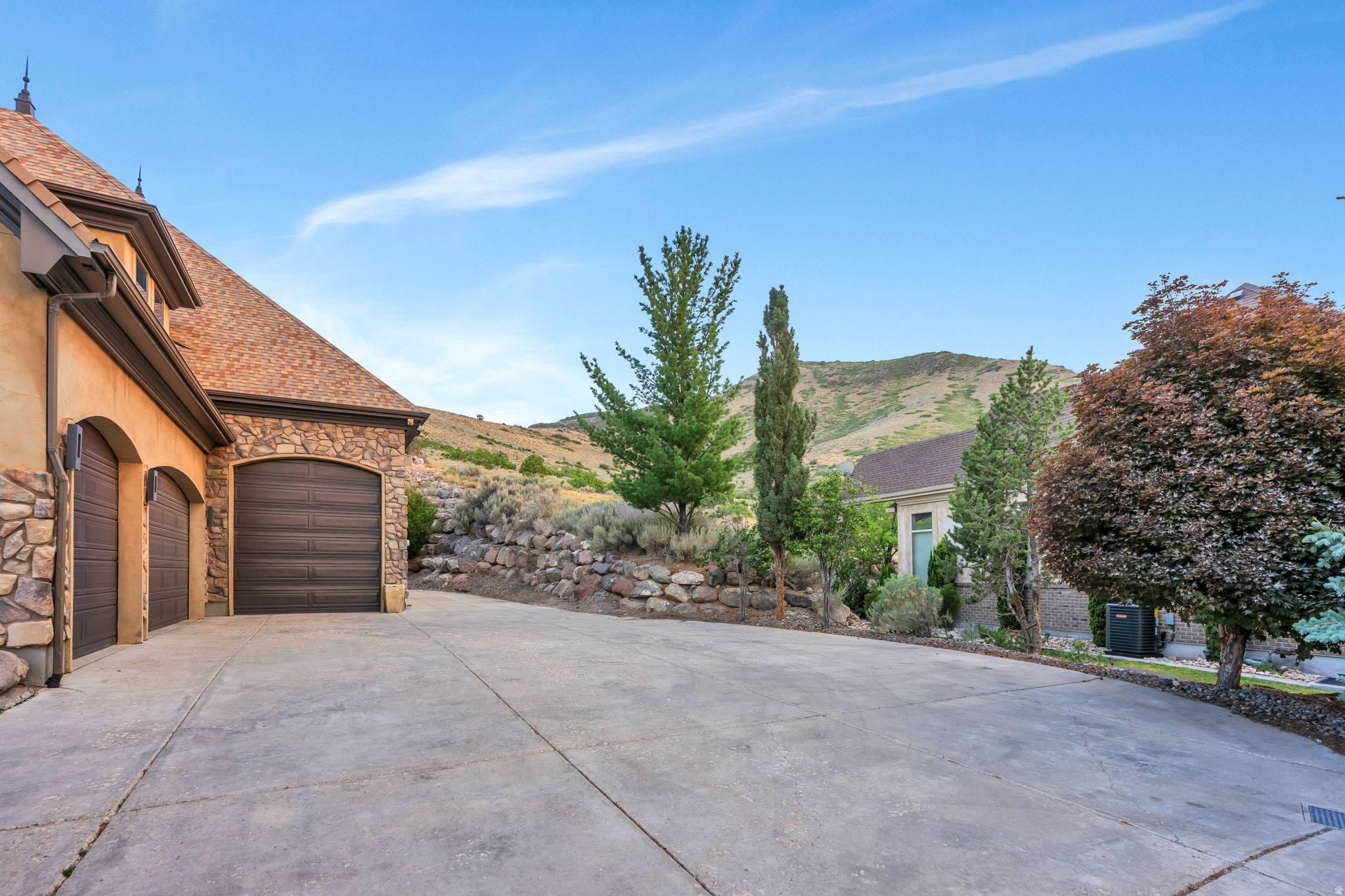 HERRIMAN HEIGHTS - Residential