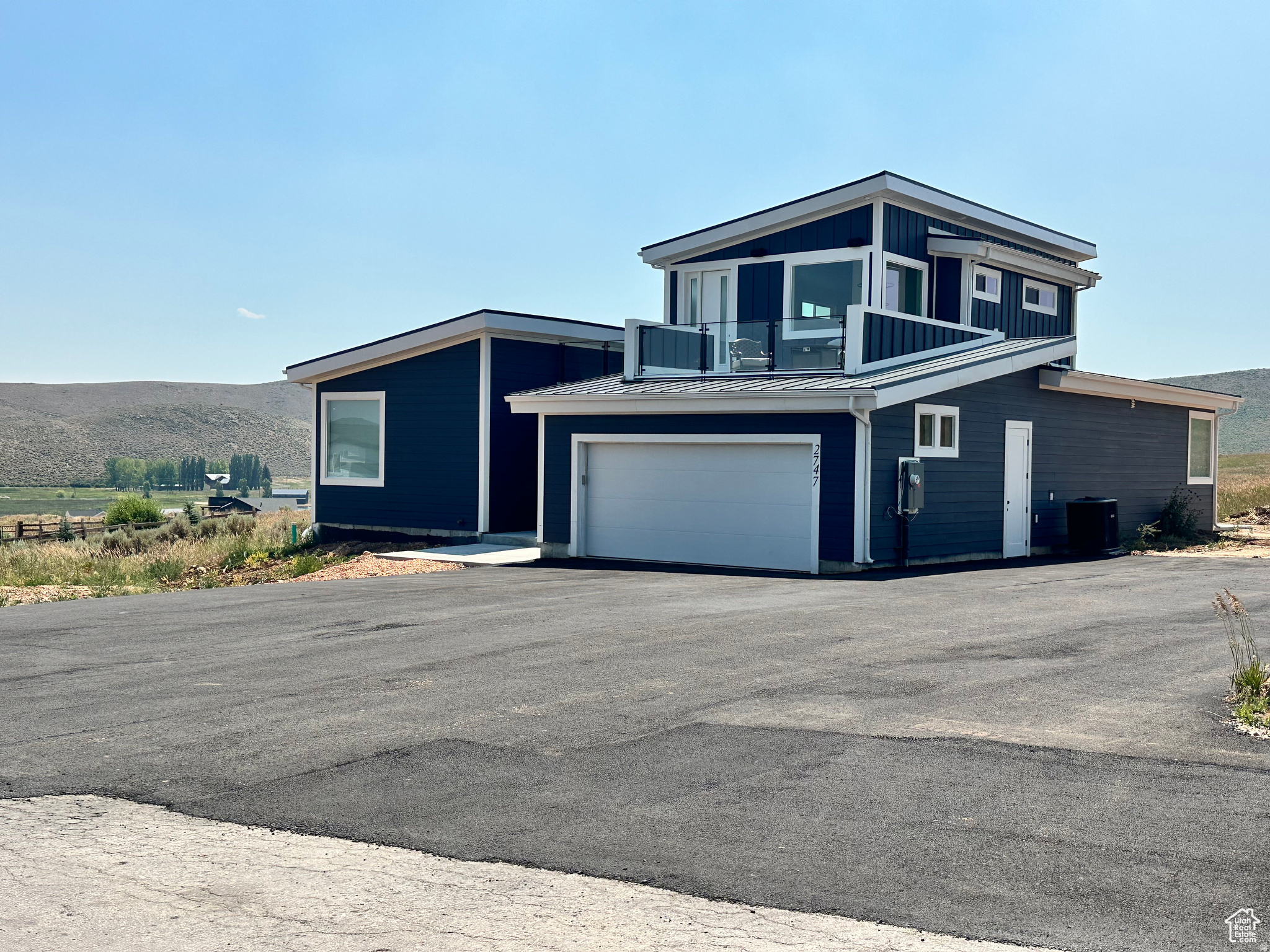 GOLF COURSE 4 - Residential