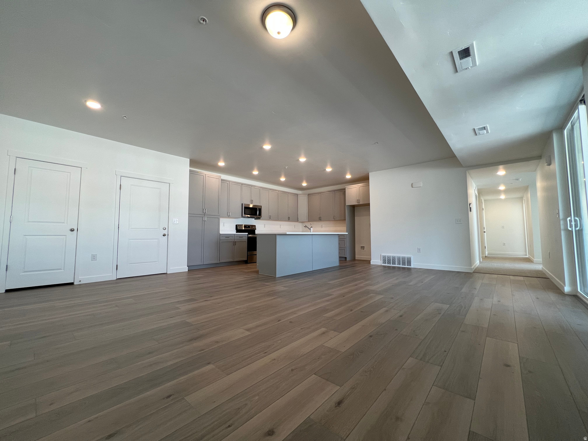 JORDAN HEIGHTS - Residential