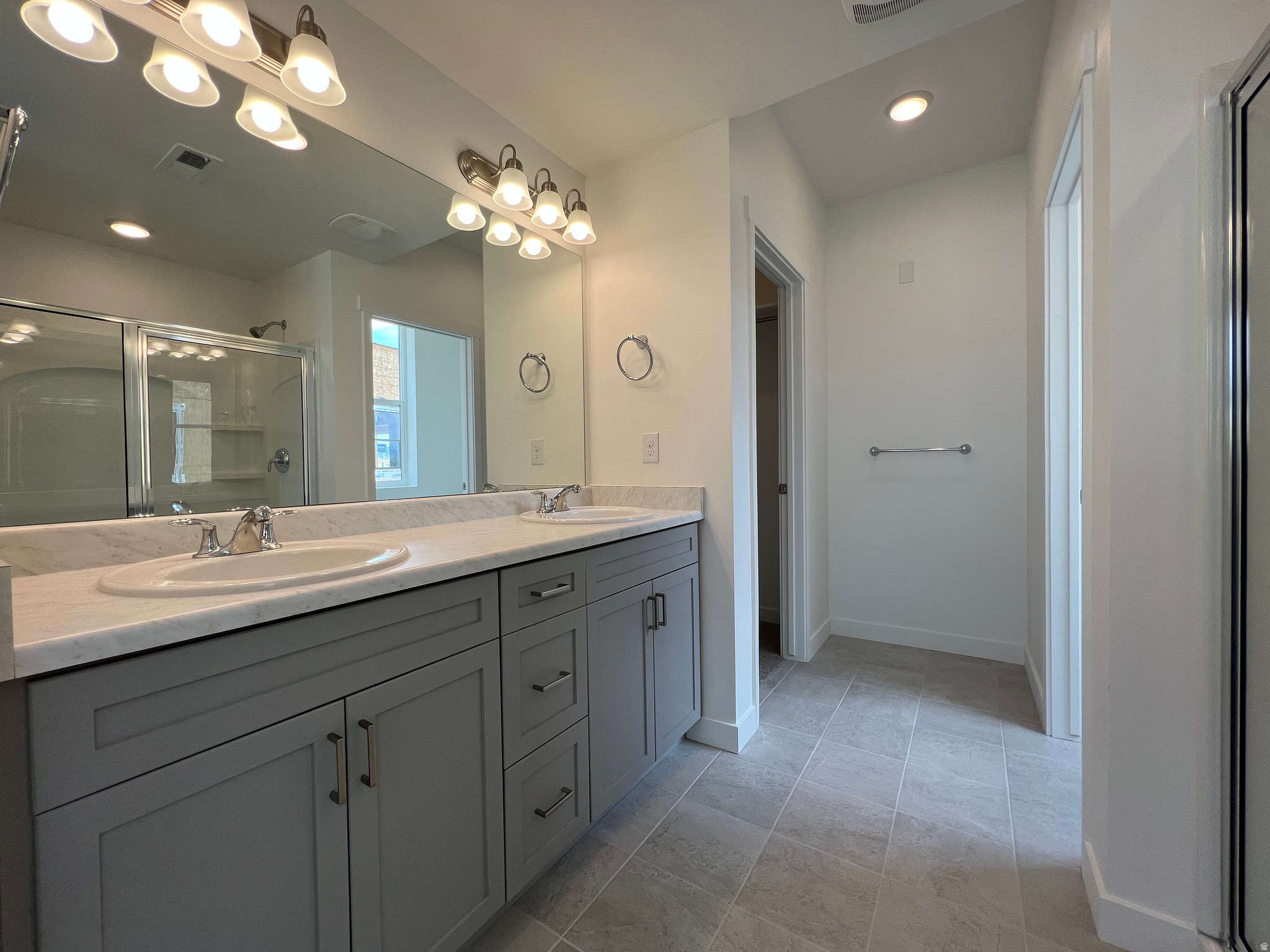 JORDAN HEIGHTS - Residential