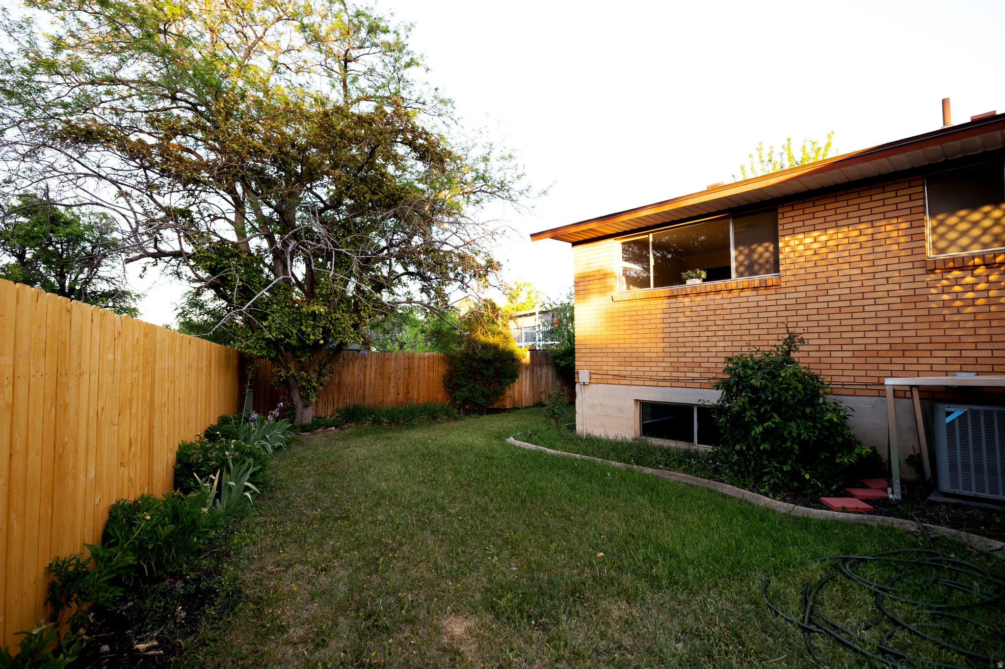 WILLOW RUN PARK - Residential