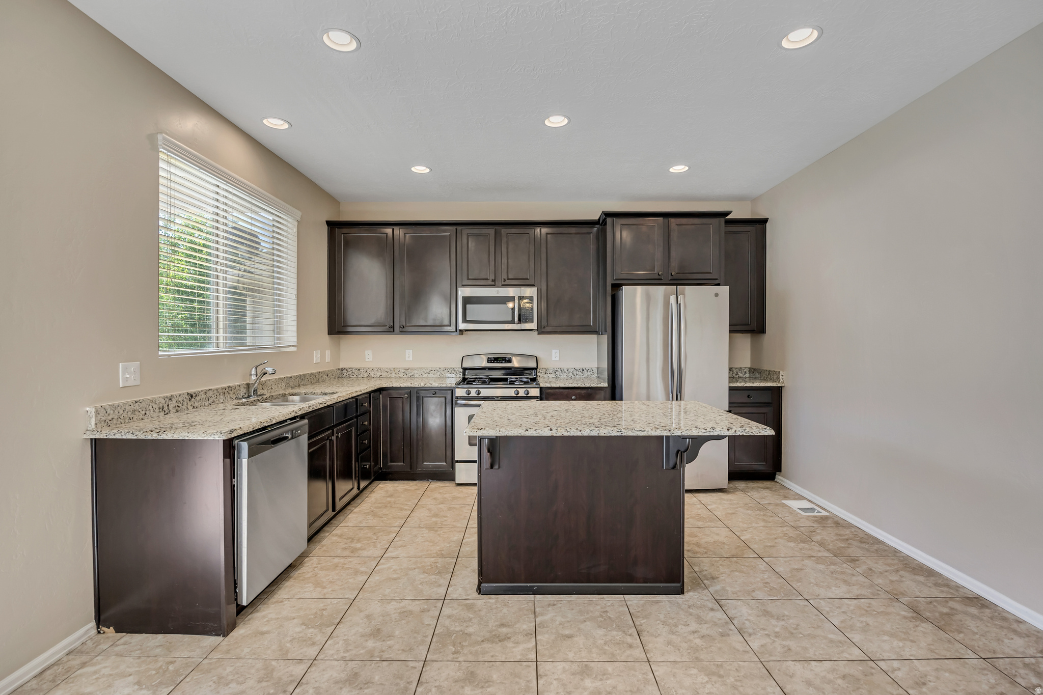 GREY HAWK - Residential