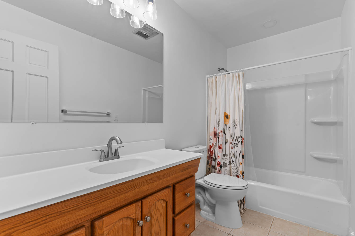 THREE FOUNTAINS - Residential
