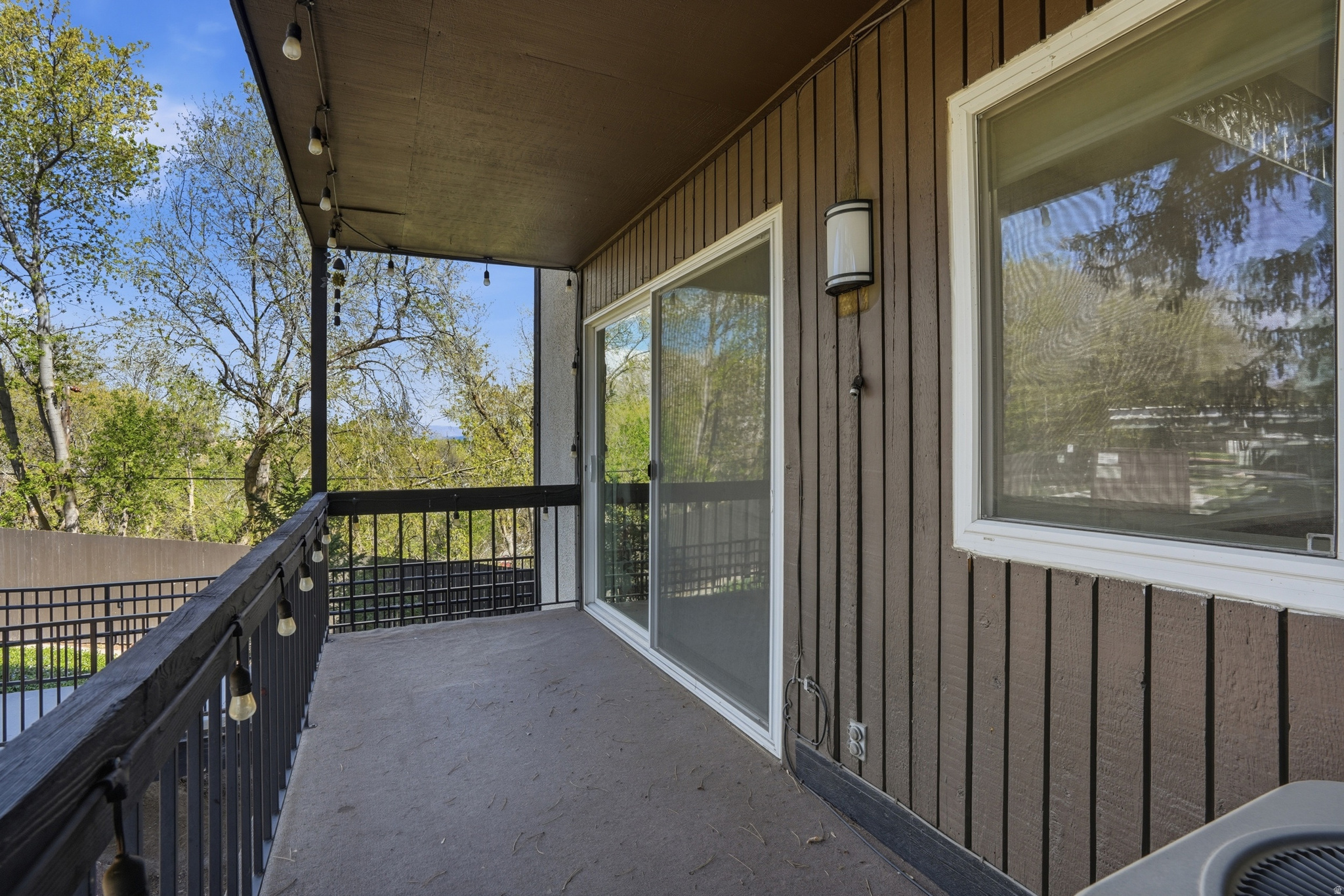 THREE FOUNTAINS EAST - Residential