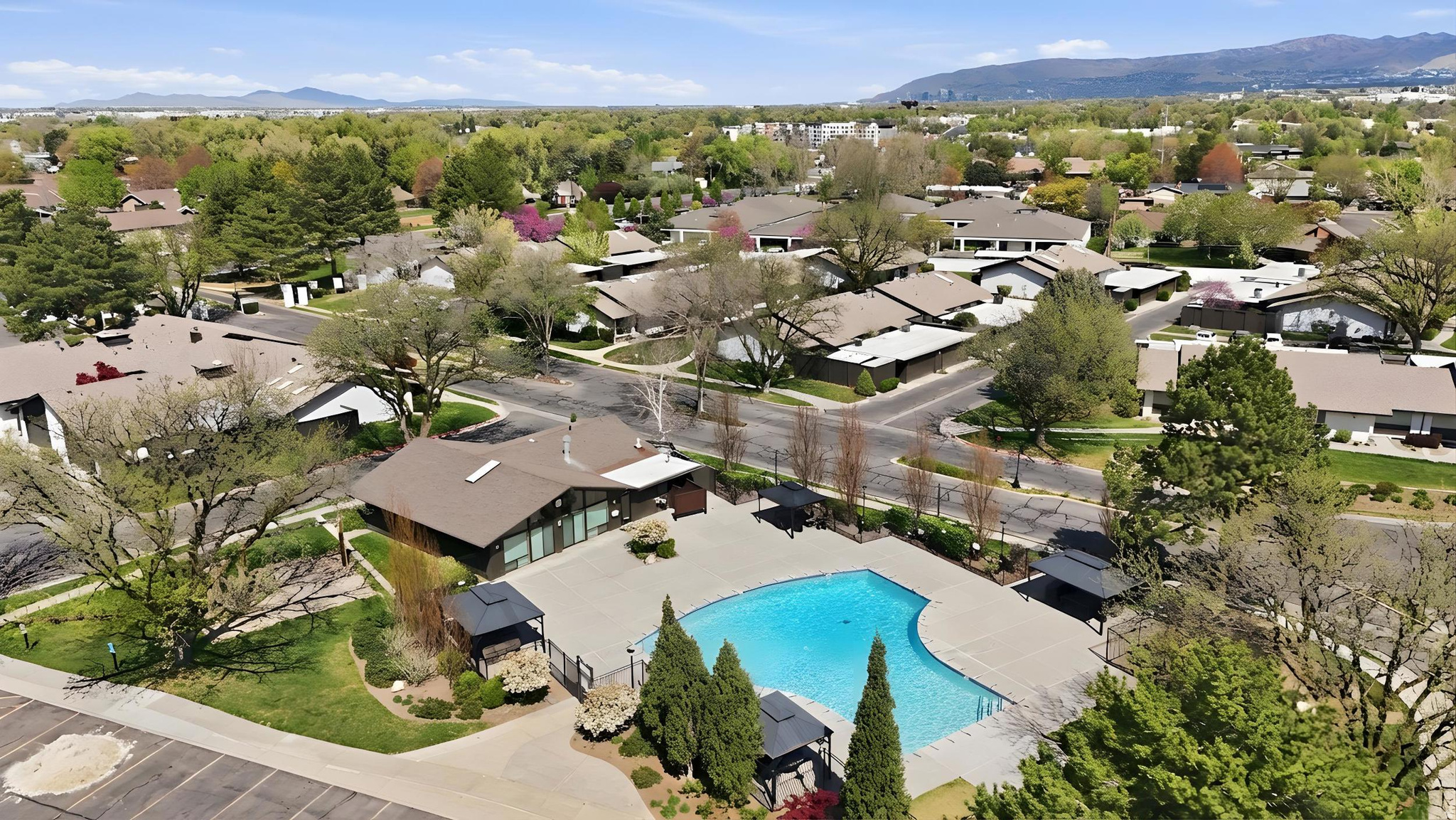 THREE FOUNTAINS EAST - Residential