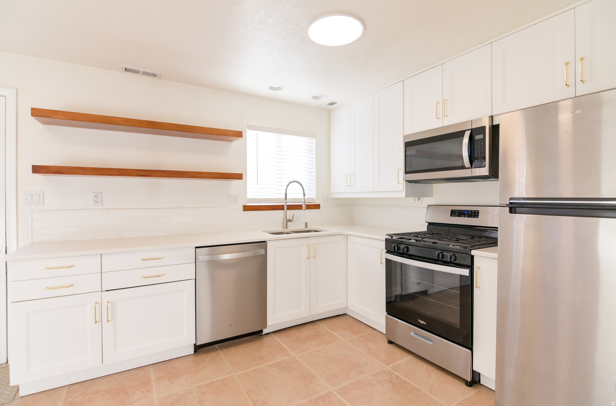 WILLOW TREE CONDO - Residential
