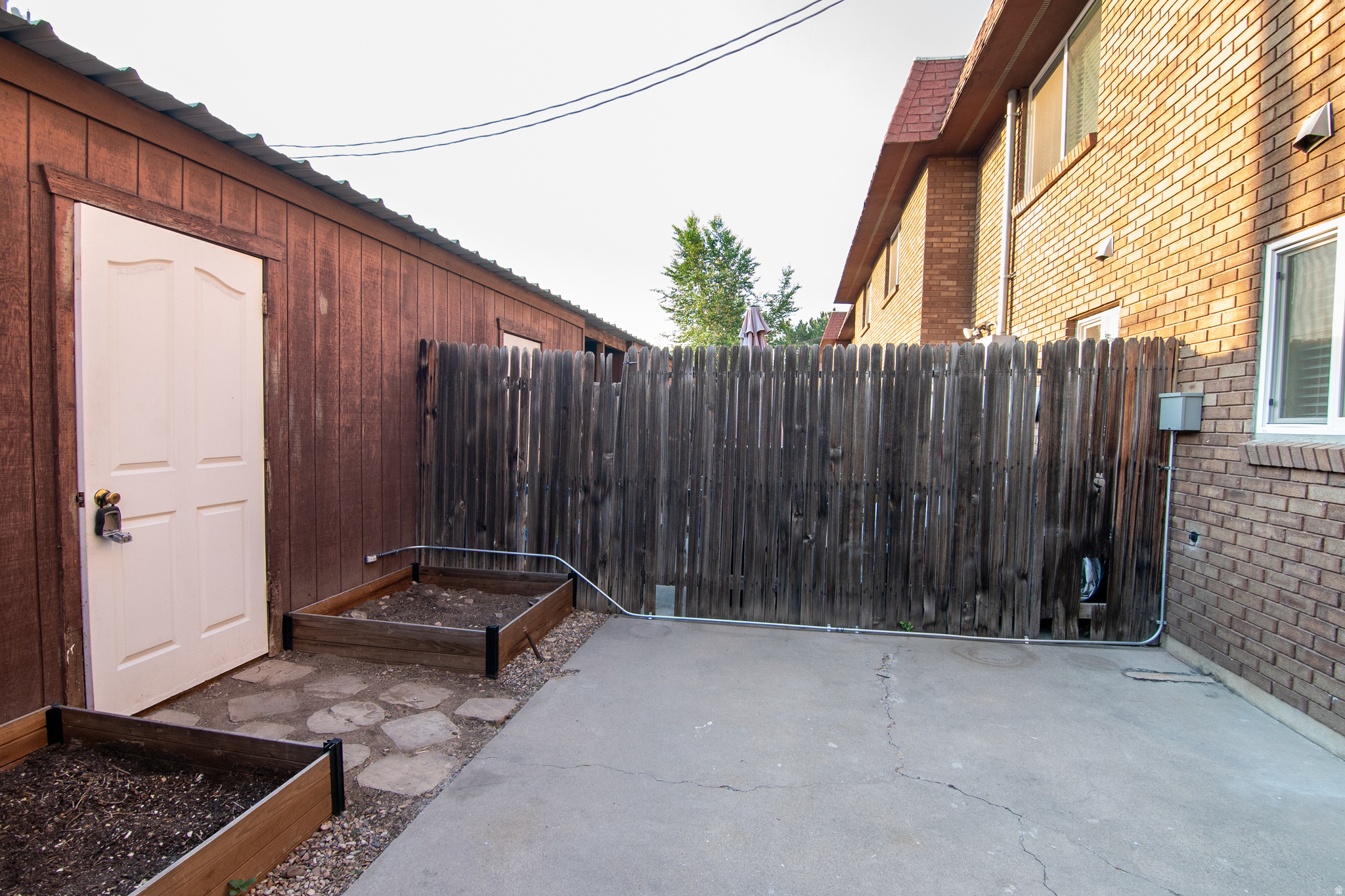 WILLOW TREE CONDO - Residential
