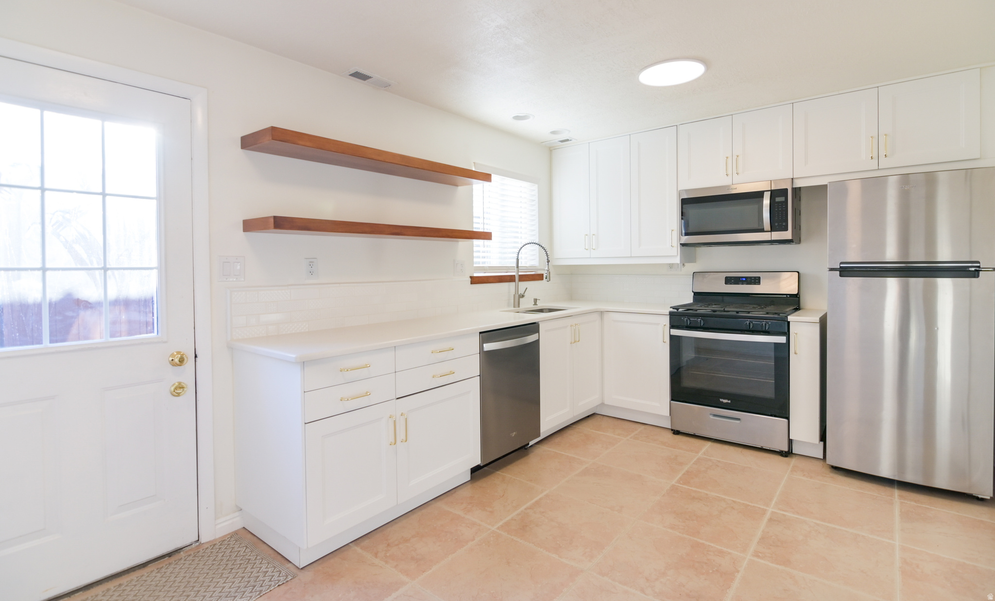 WILLOW TREE CONDO - Residential