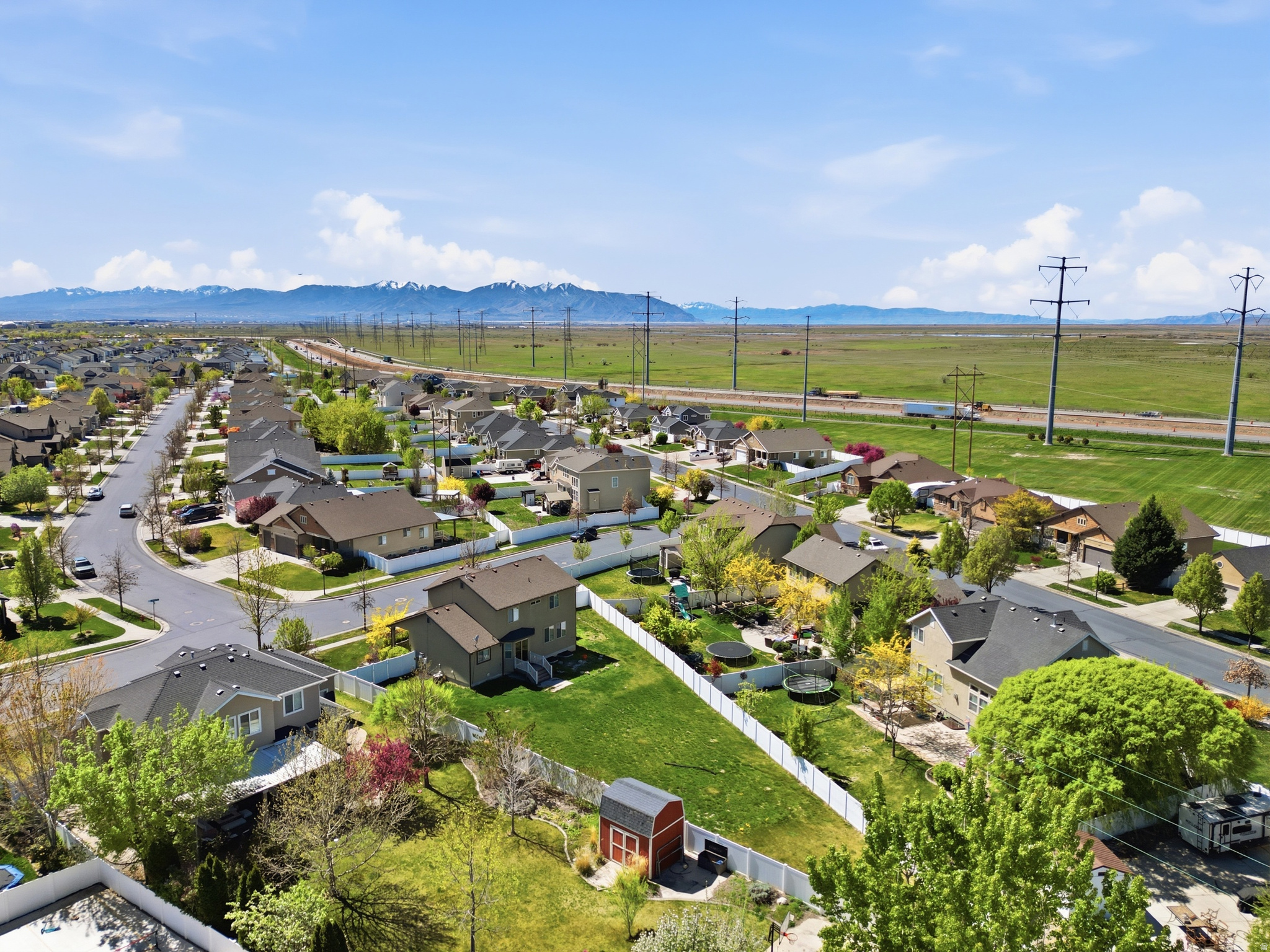 MOUNTAIN VIEW ESTATE - Residential
