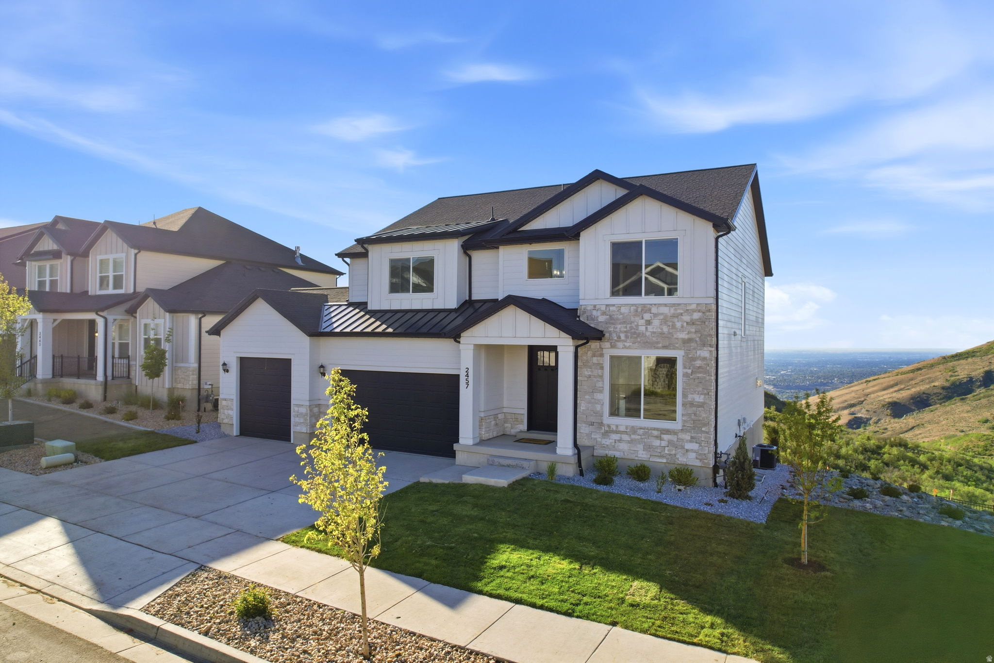 HIDDEN CANYON - Residential